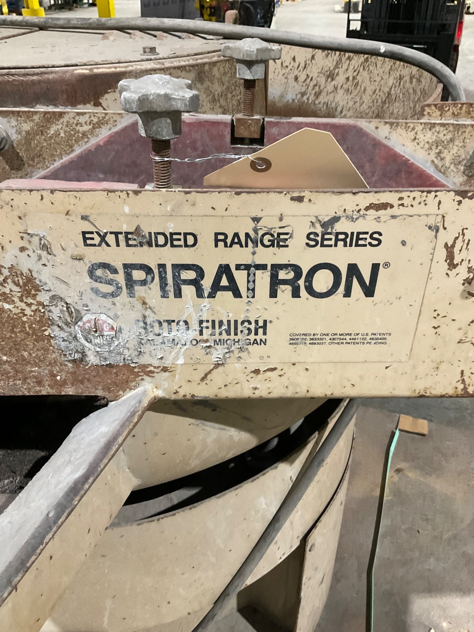 ROTO FINISH INDUSTRIAL VIBRATORY FINISHER ER SERIES USED 19