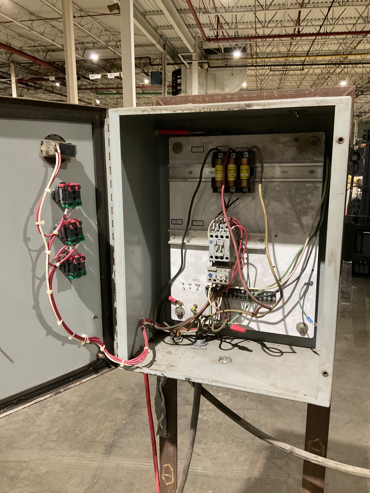 ROTO FINISH INDUSTRIAL VIBRATORY FINISHER ER SERIES USED 15