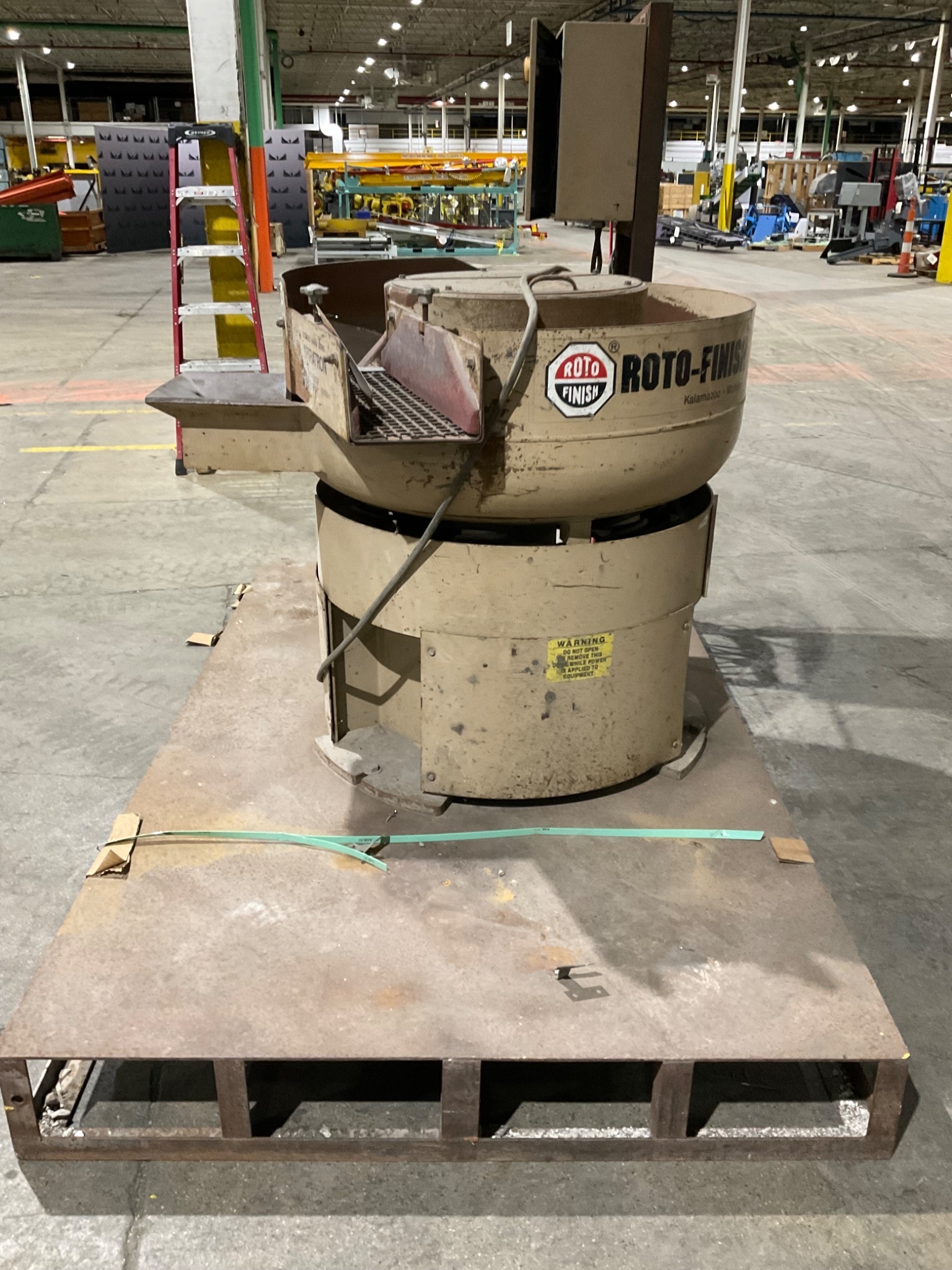 ROTO FINISH INDUSTRIAL VIBRATORY FINISHER ER SERIES USED 14