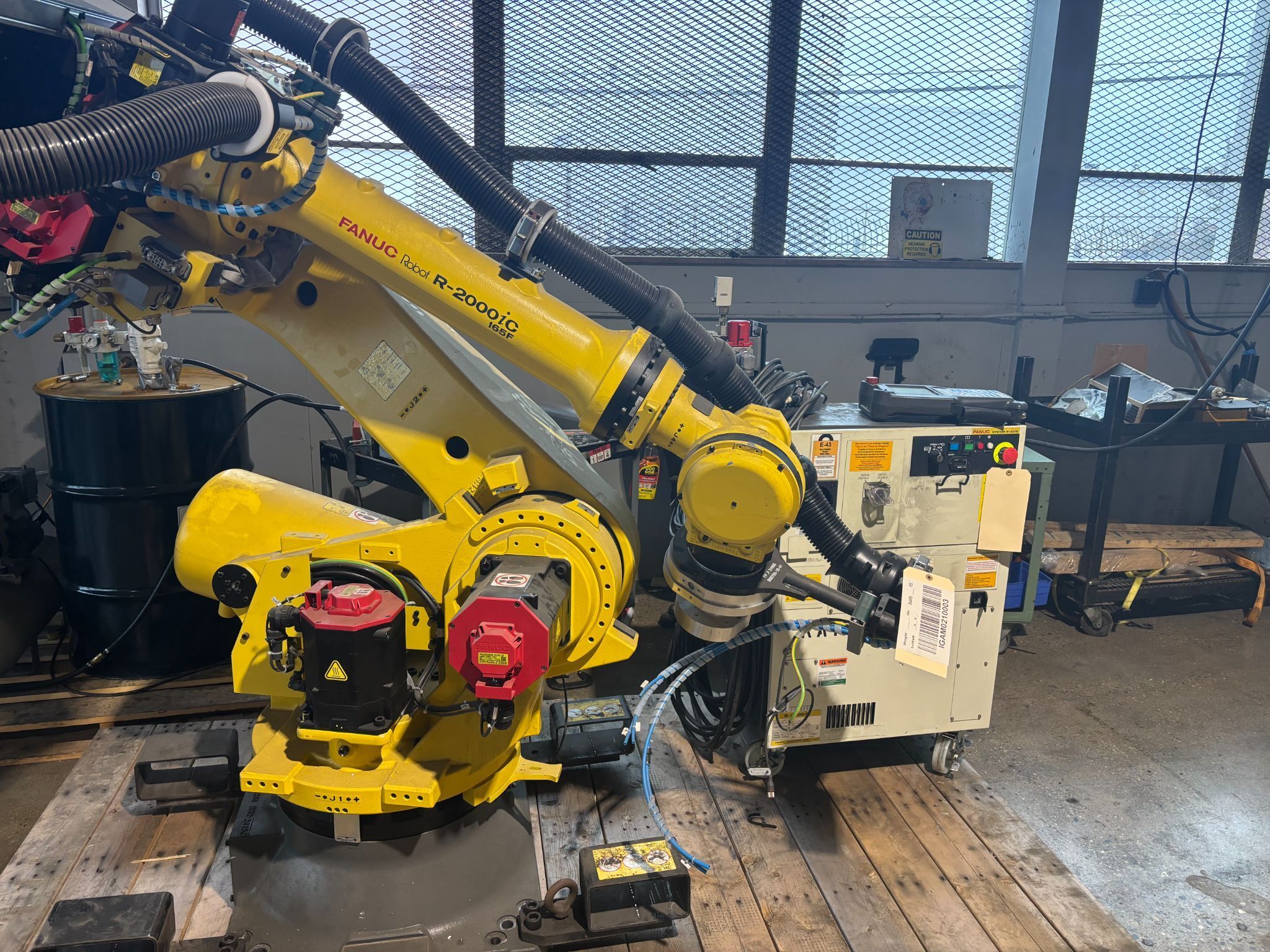 FANUC R-2000IC/165F INDUSTRIAL ROBOT WITH R-30IB CONTROLLER USED 0