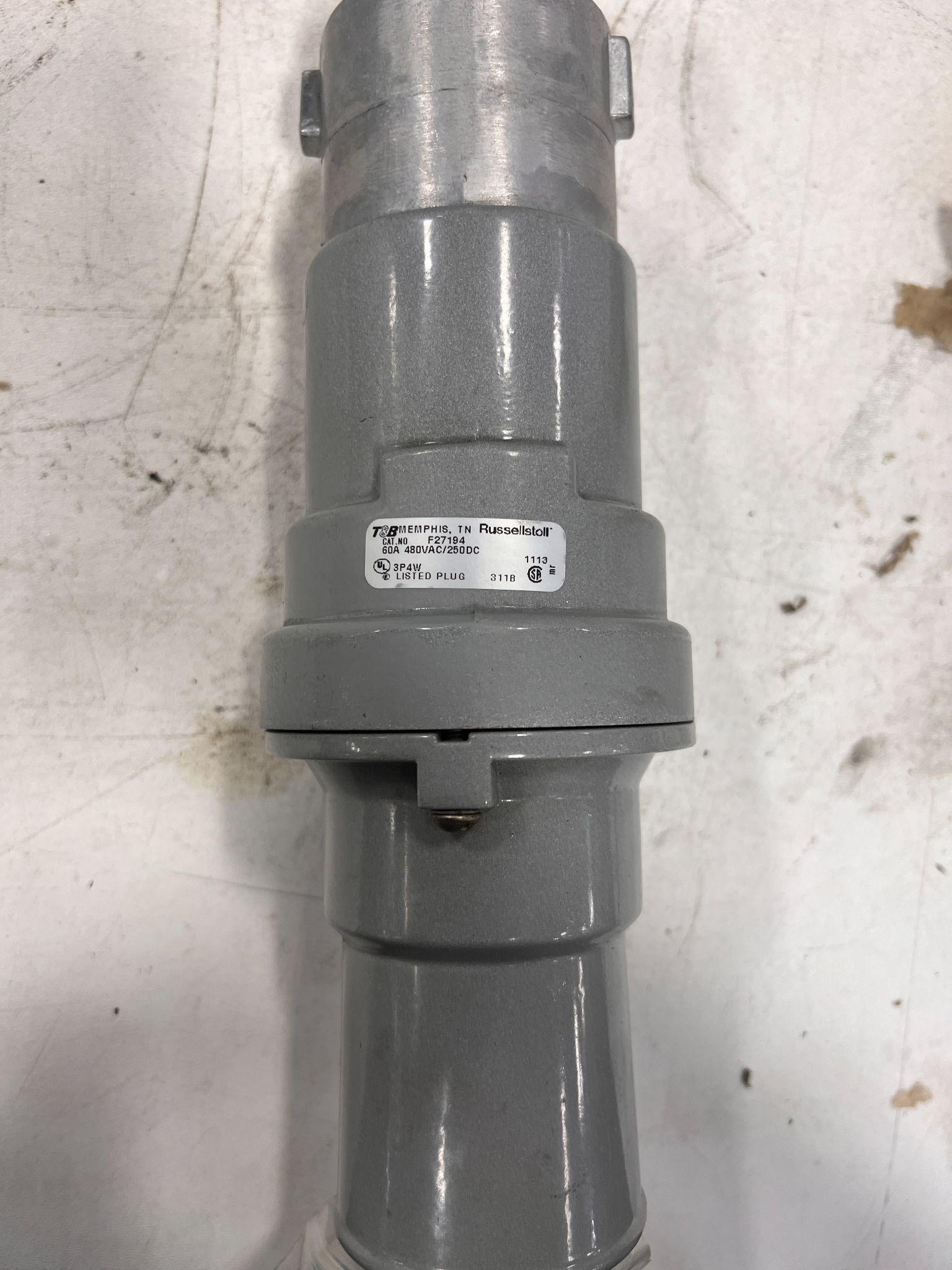 THOMAS & BETTS F27194 PIN AND SLEEVE PLUG USED 1