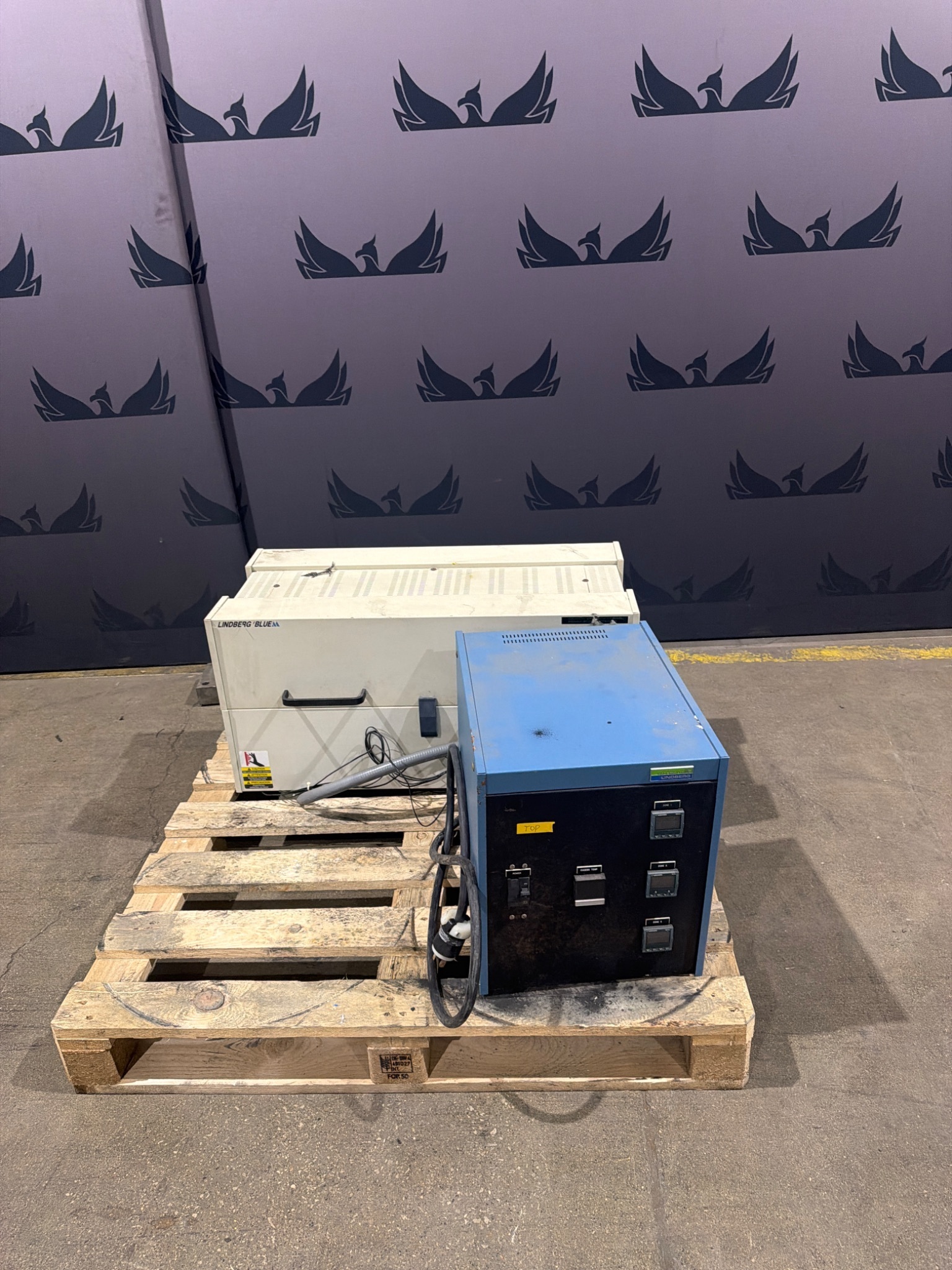LINDBERG Blue M HTF55347C 1200°C Tube Furnace w/ 58434‑P‑B Control Console USED 0