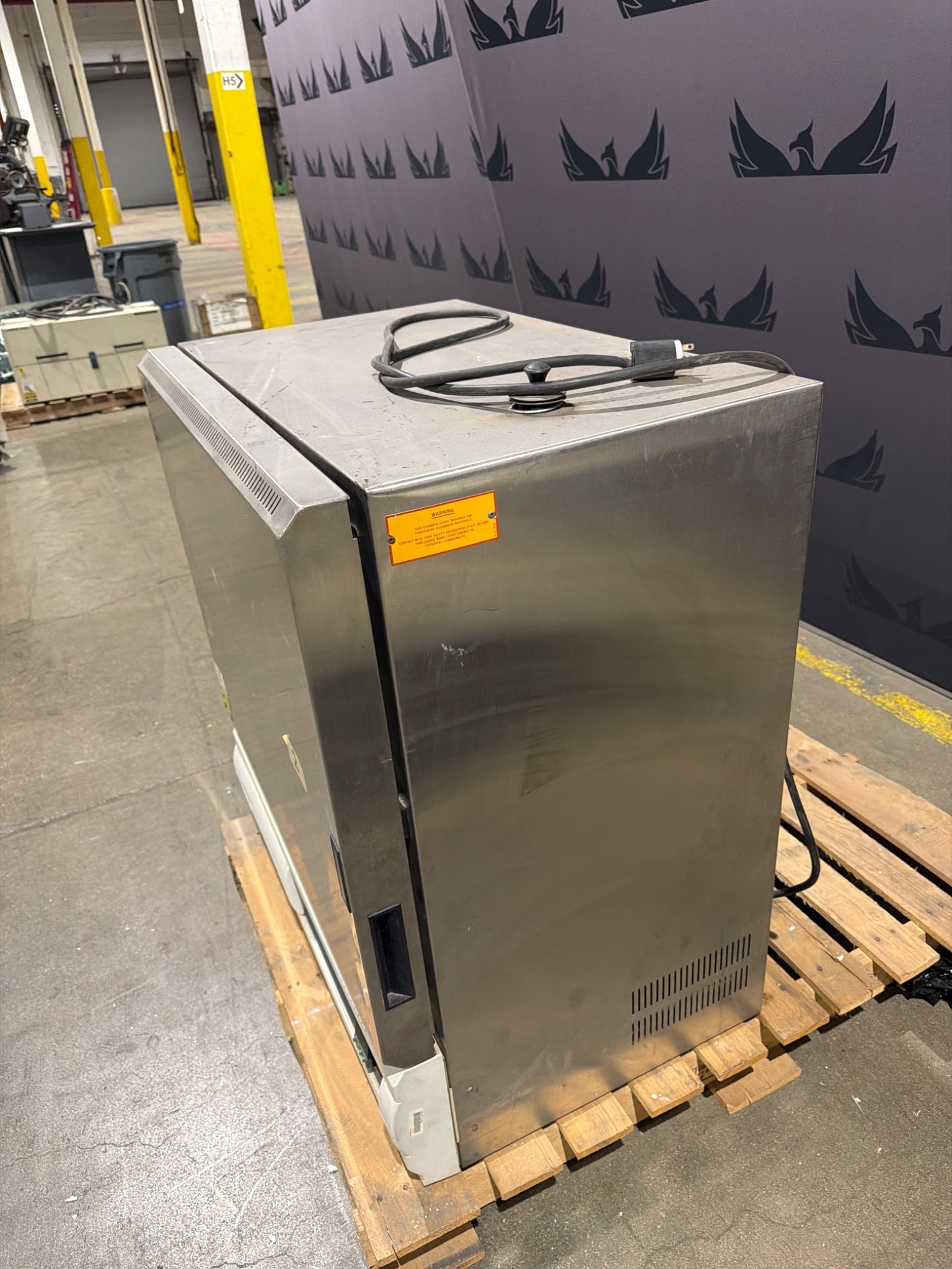BLUE M M01440SC 300°C Mechanical Oven USED 4