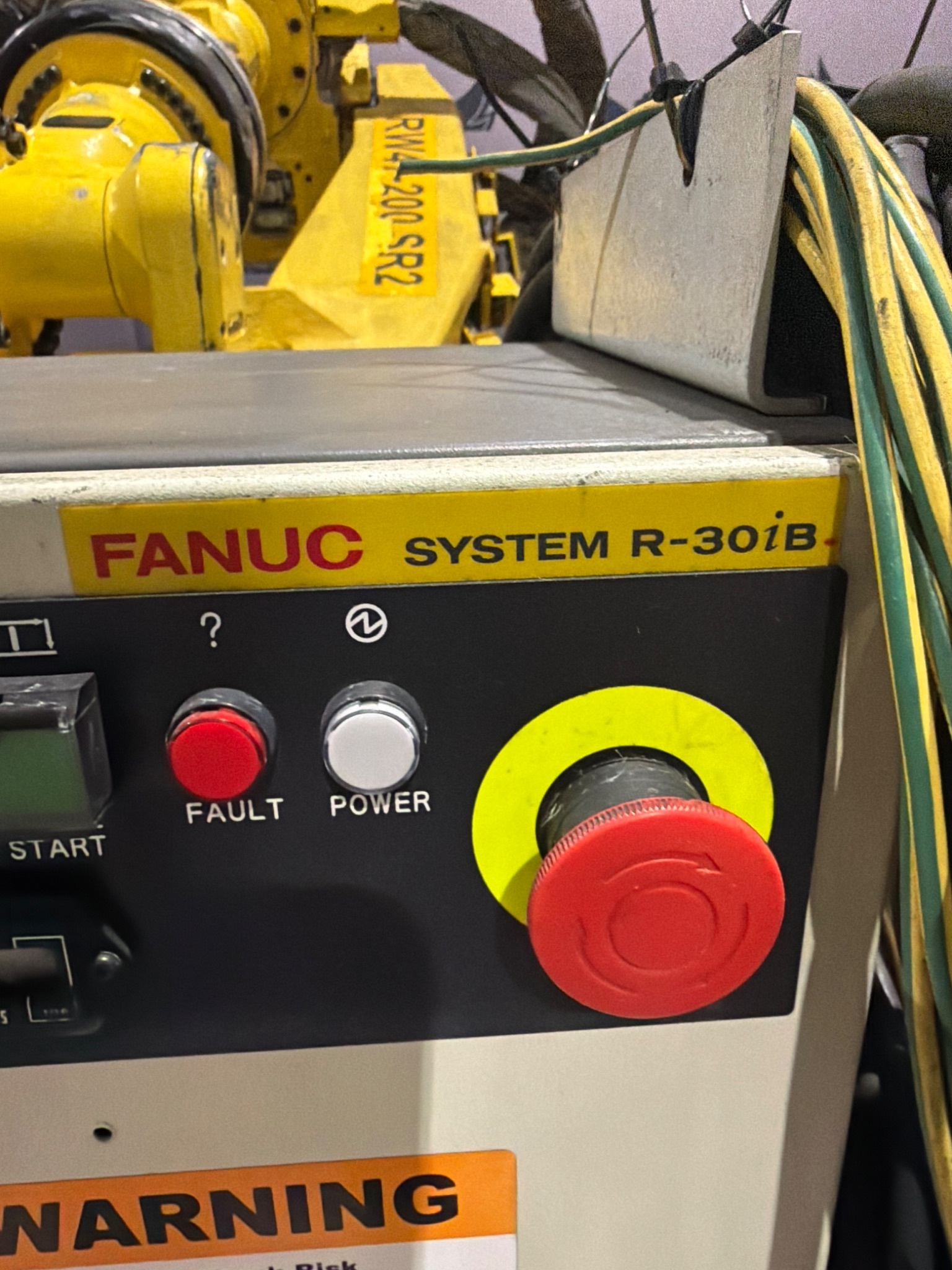 FANUC R‑2000iB/210F Complete w/ R‑30iB Controller USED 2
