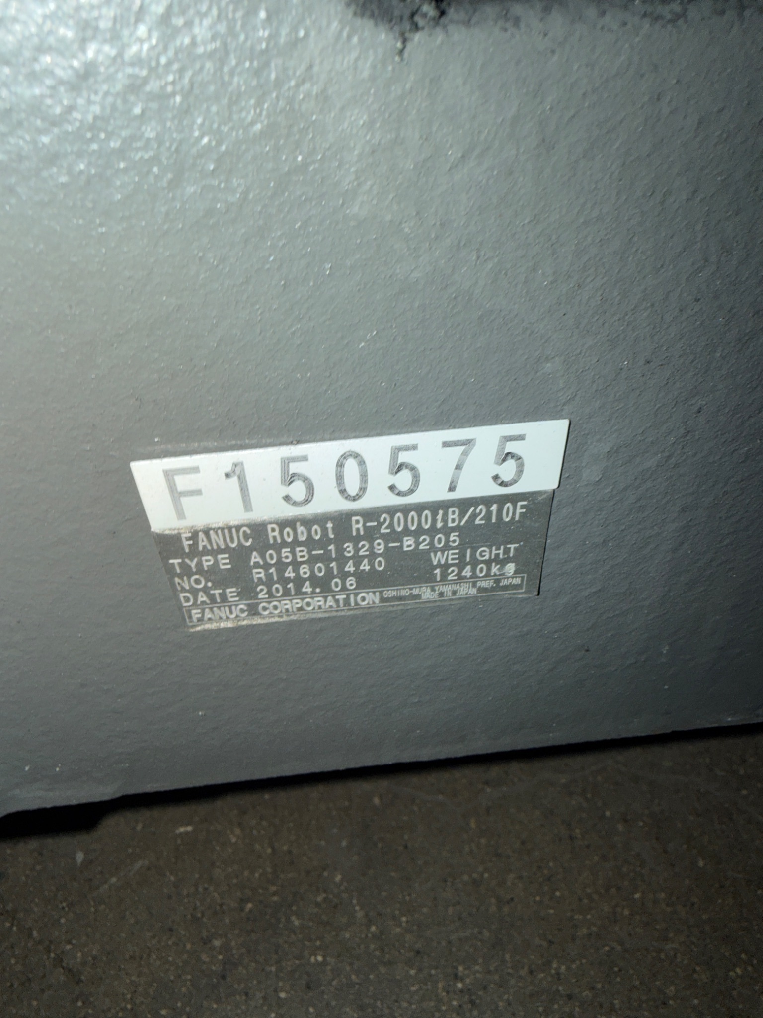 FANUC R‑2000iB/210F Complete w/ R‑30iB Controller USED 12