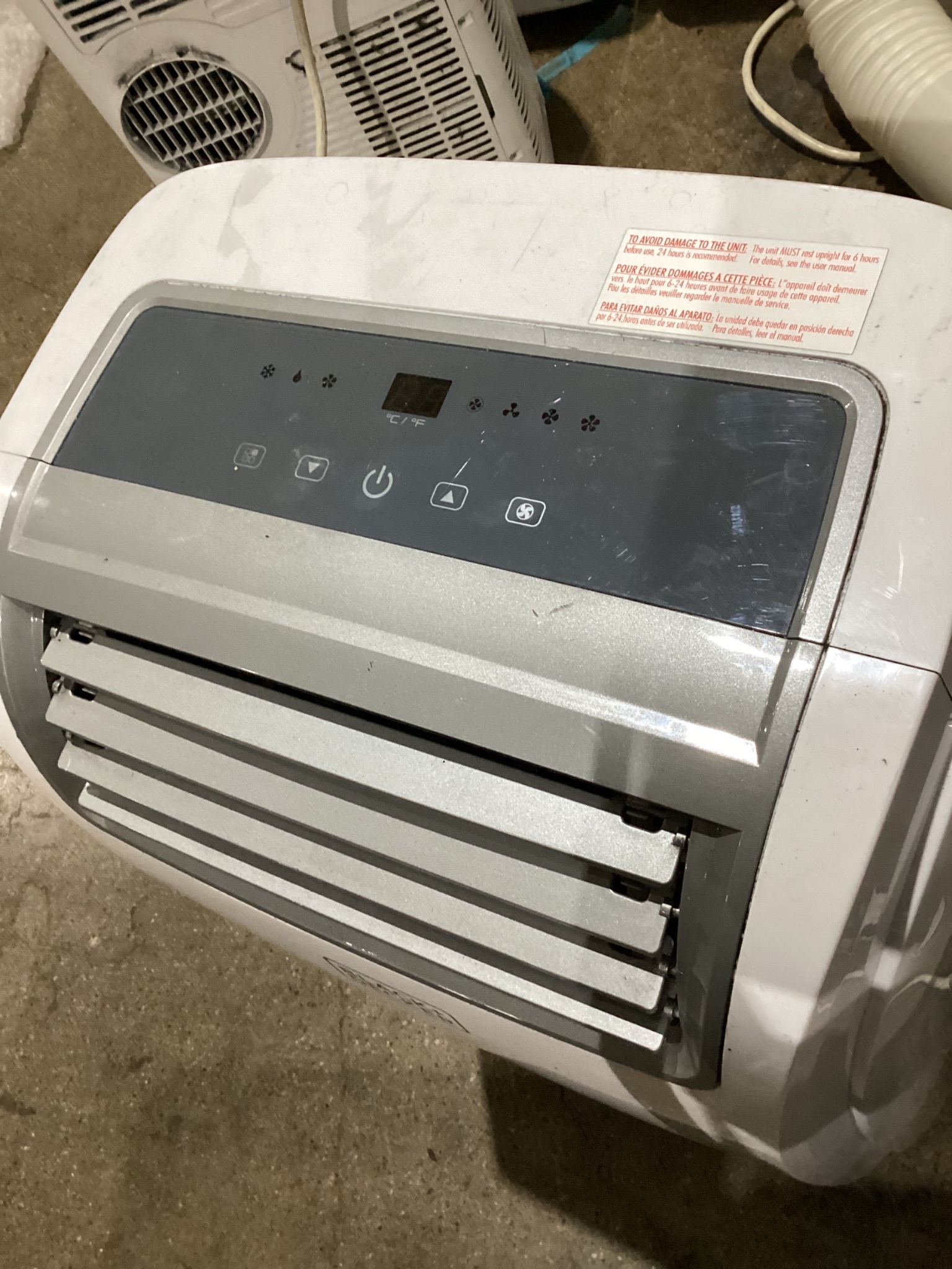 Black & Decker BPACT14WT Portable Air Conditioner with Remote Used 3