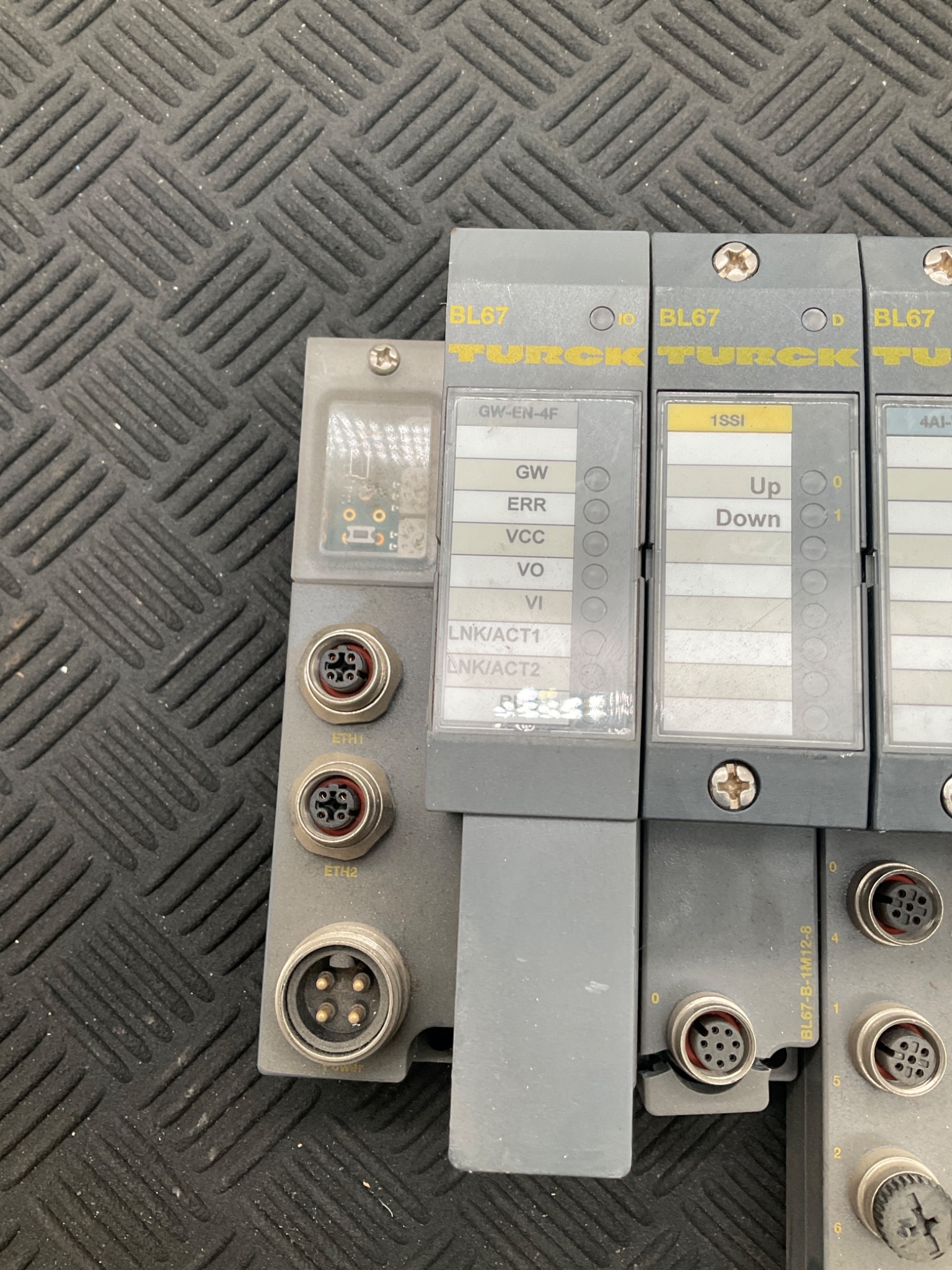 TURCK BL67‑GW‑EN‑4F Modular I/O Gateway System USED 1