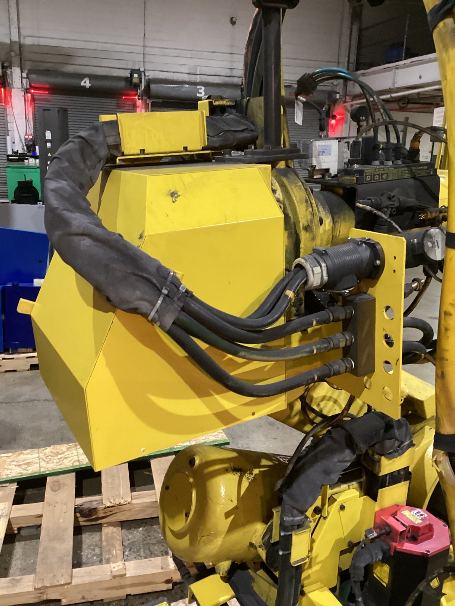 FANUC R2000IA/165F ARM ONLY USED 3