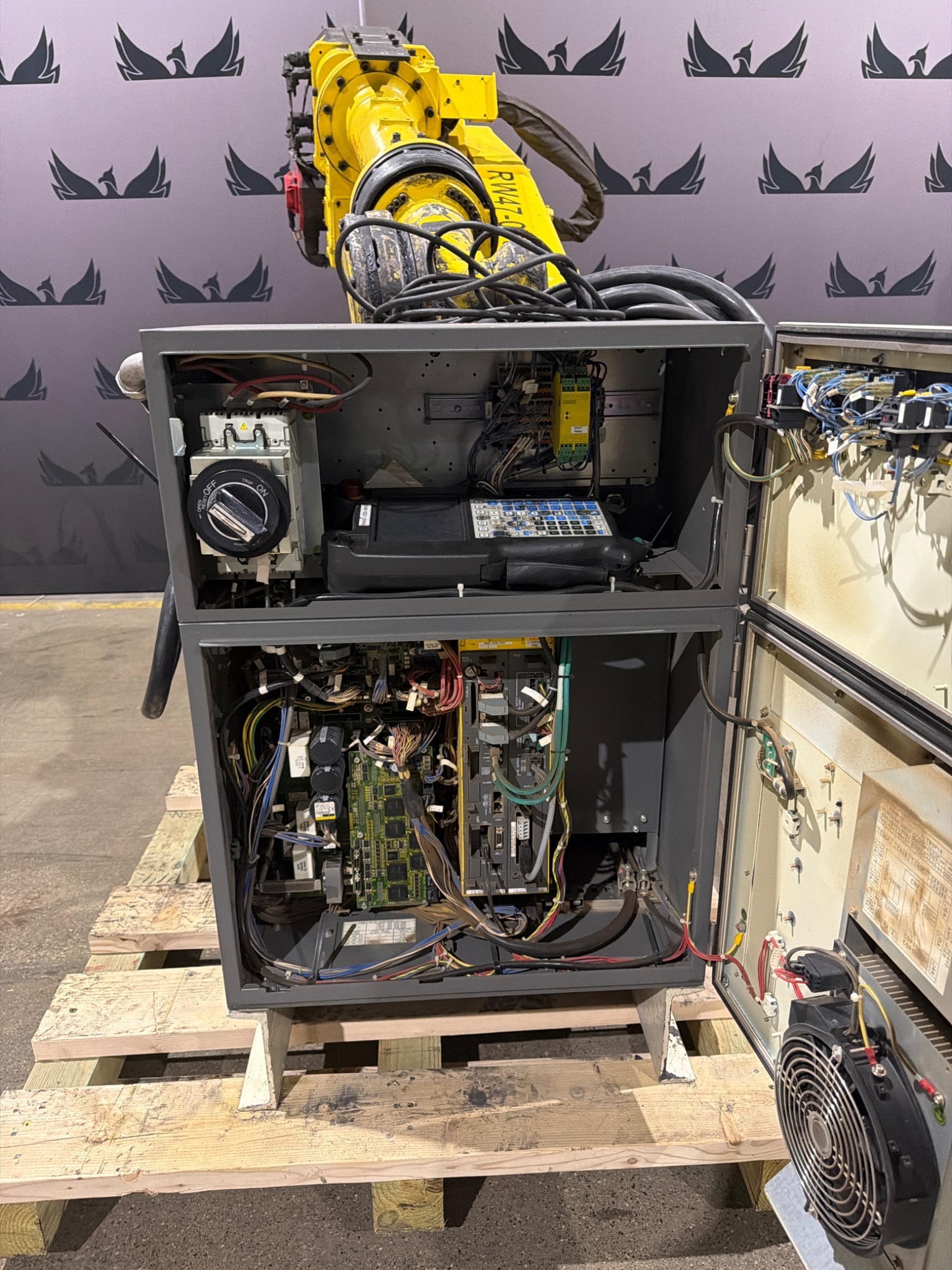 FANUC R-2000iB/210F Complete w/ R-30iB Controls USED 2
