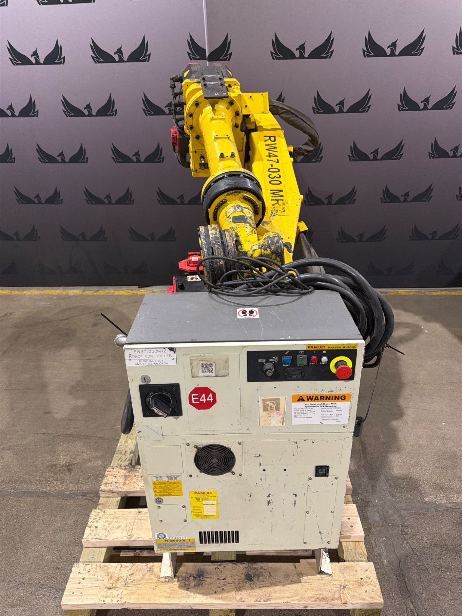 FANUC R-2000iB/210F Complete w/ R-30iB Controls USED 6
