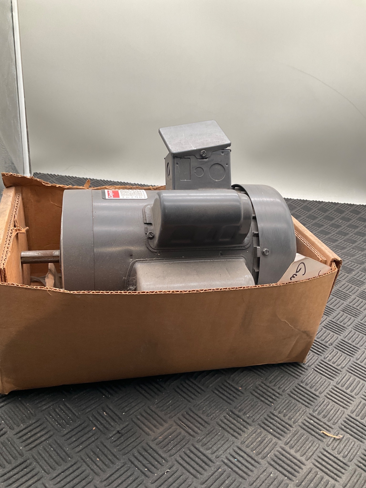 DAYTON 6K702N 1.5 HP General Purpose Motor USED 3