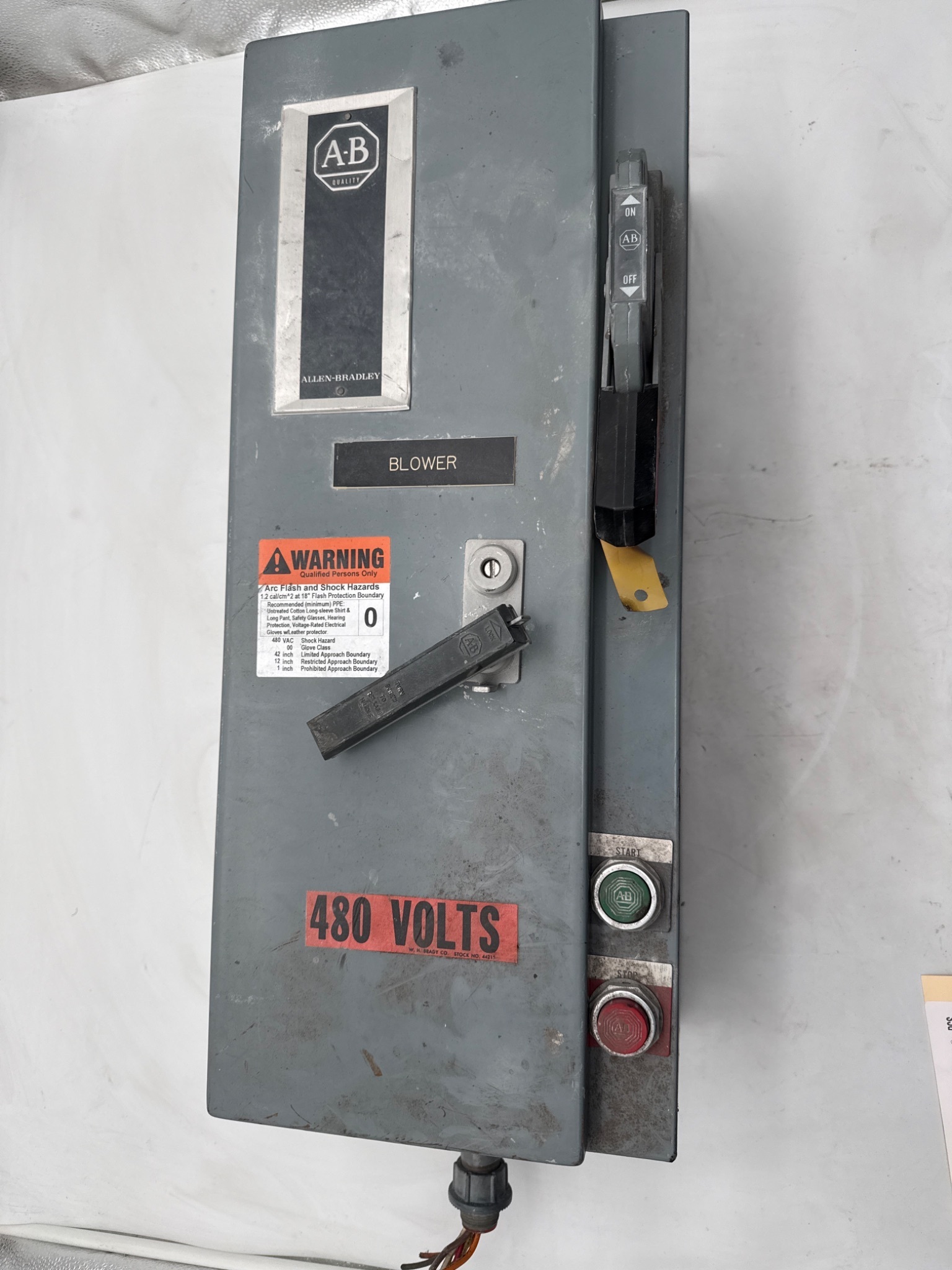 ALLEN BRADLEY 512-AJCD-24 Combination Starter Disconnect USED 0