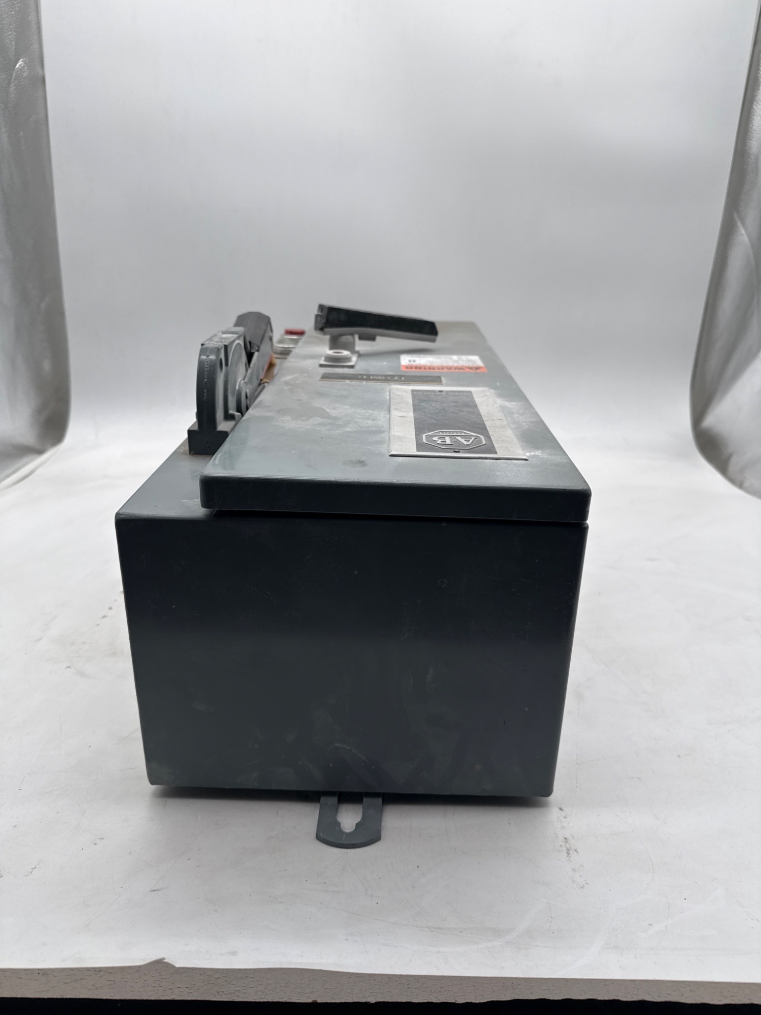 ALLEN BRADLEY 512-AJCD-24 Combination Starter Disconnect USED 2