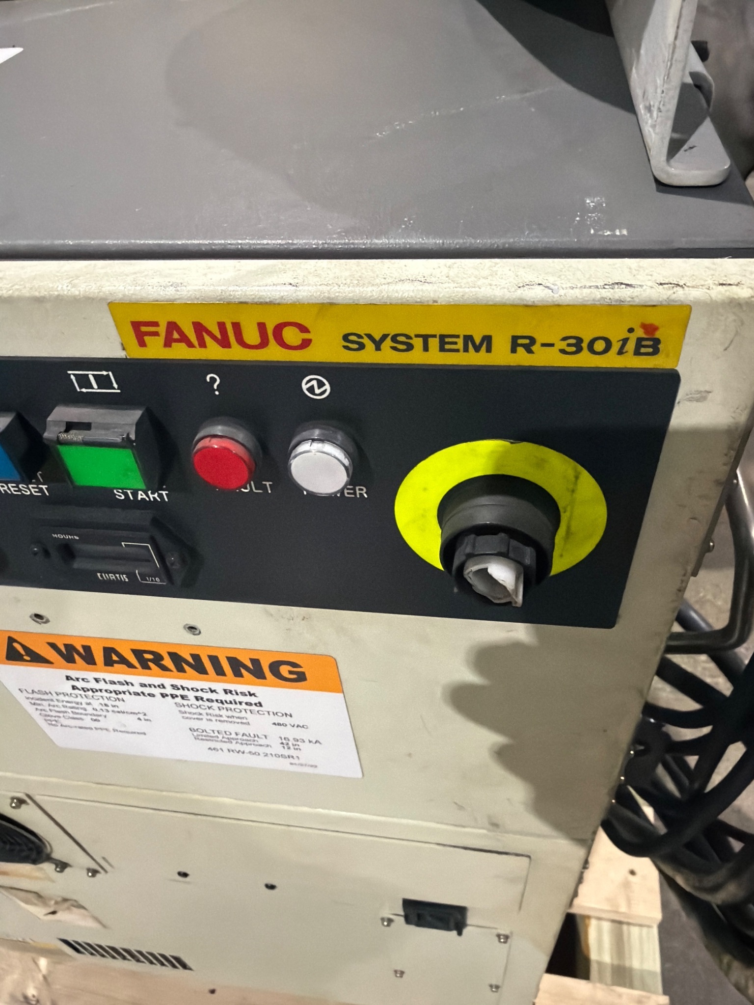 FANUC R‑2000iB/210F Complete w/ R‑30iB Controller USED 9