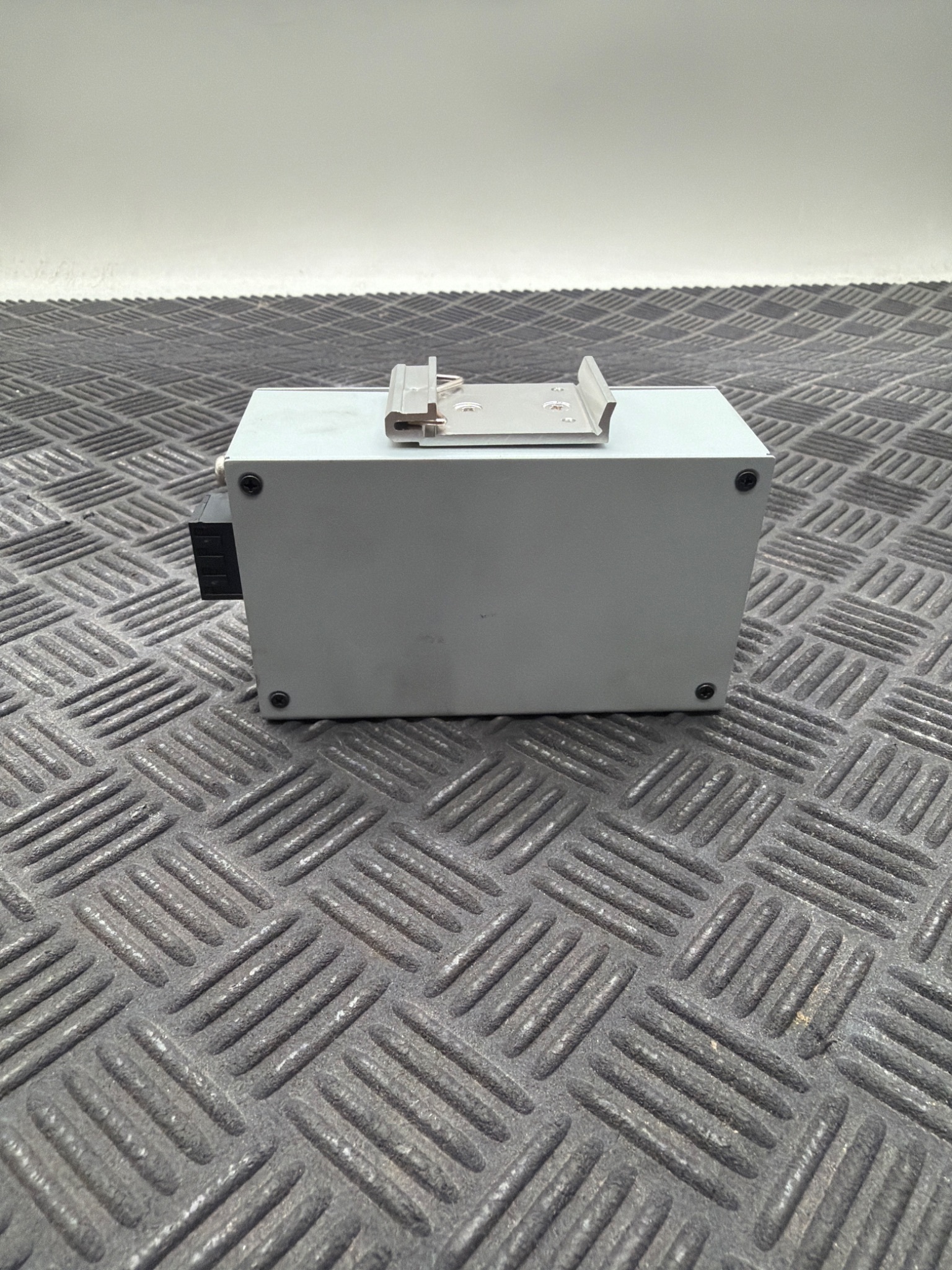 ALLEN BRADLEY 1783‑US8T Stratix 2000 Ethernet Switch USED 5