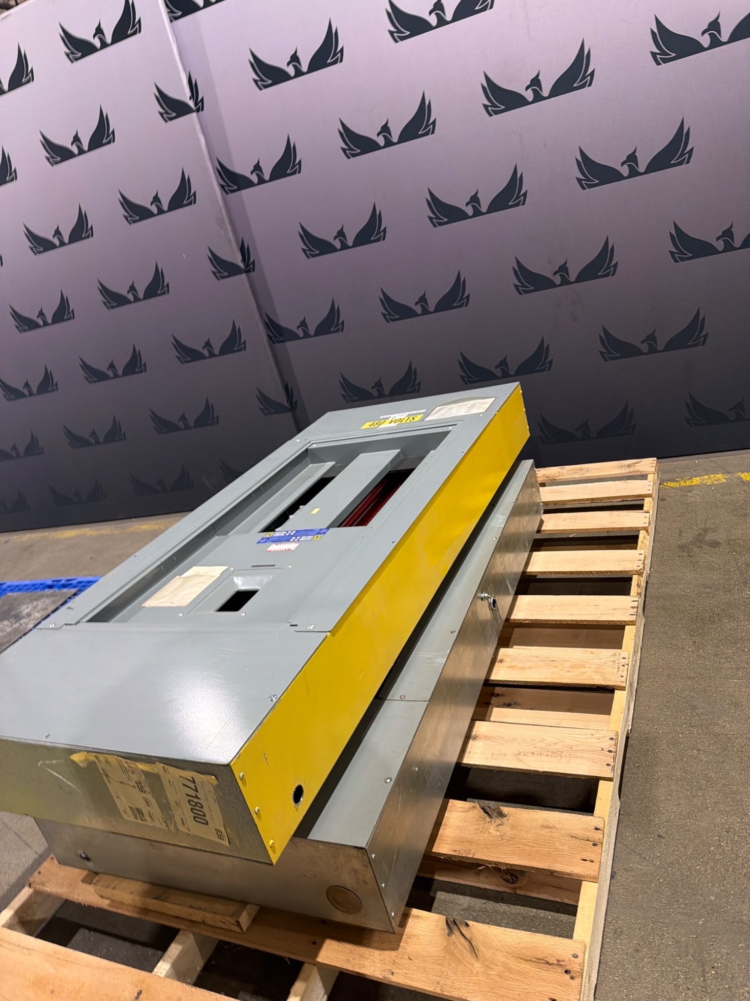 SQUARE D HCM23734M 400A I‑Line Panelboard USED 2