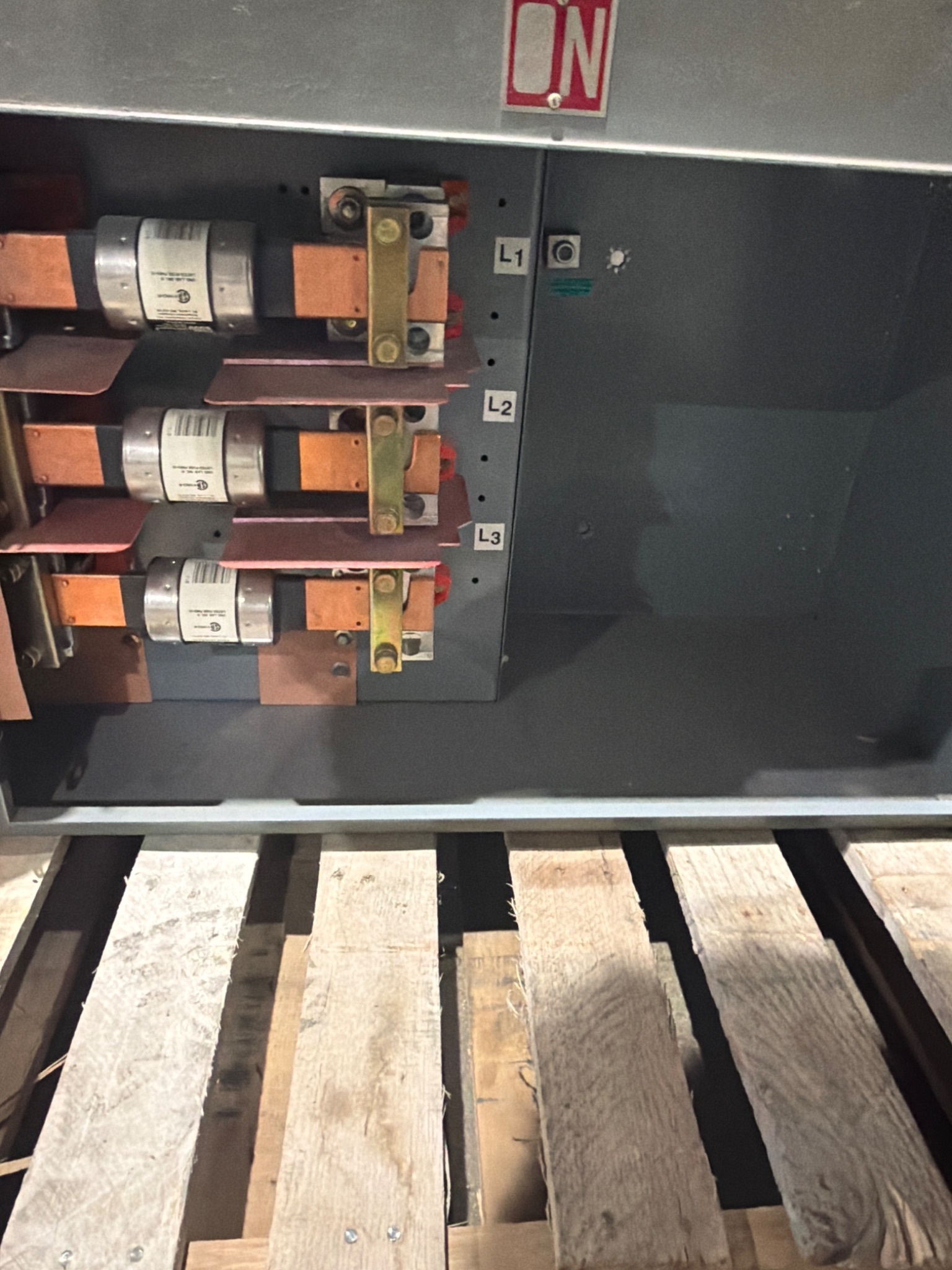 SQUARE D PBQ3640G 400A I‑Line Busway Switch USED 4