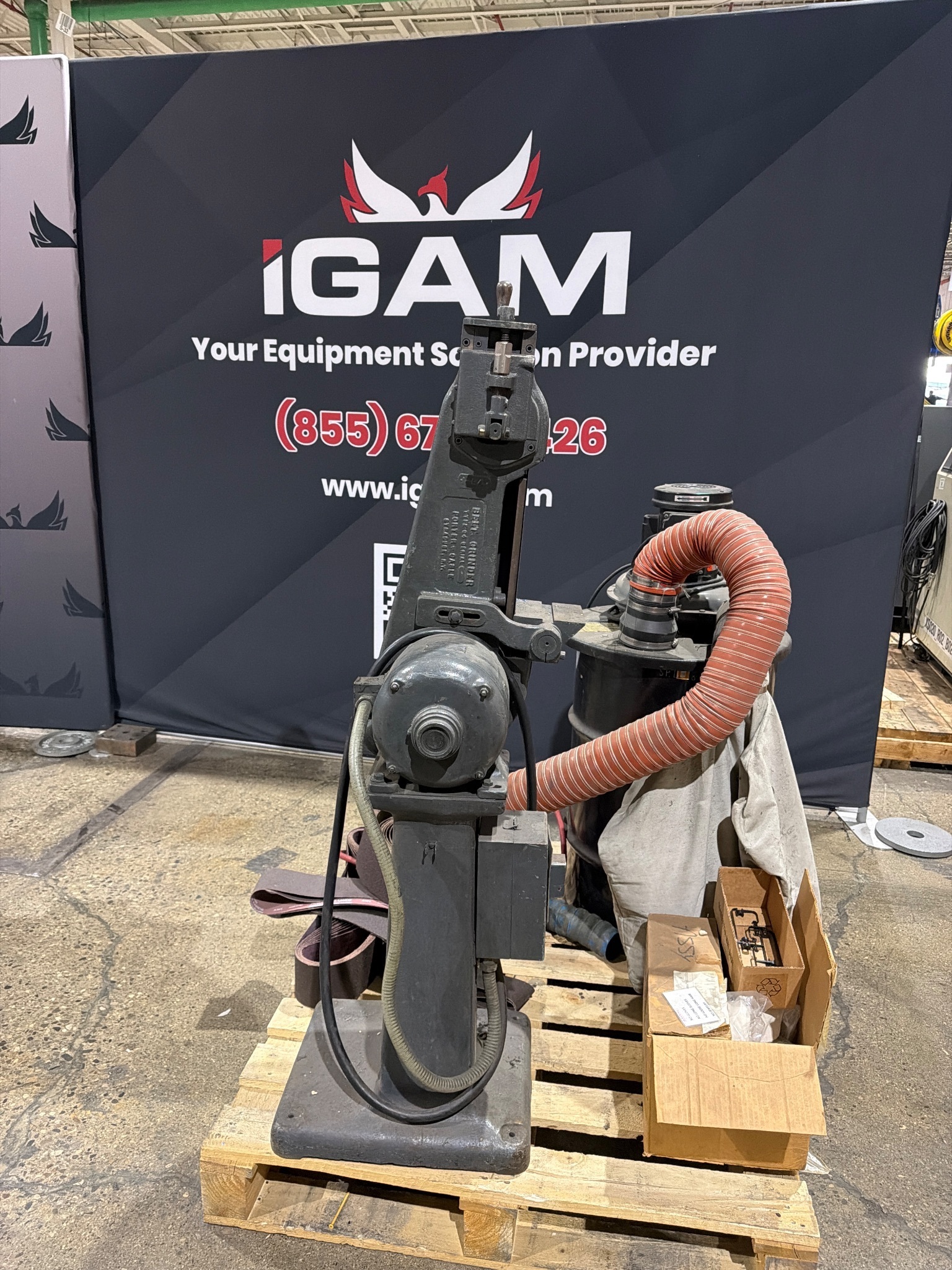 PORTER CABLE G4 4" x 48" Belt Grinder w/ Dust Collector USED 0