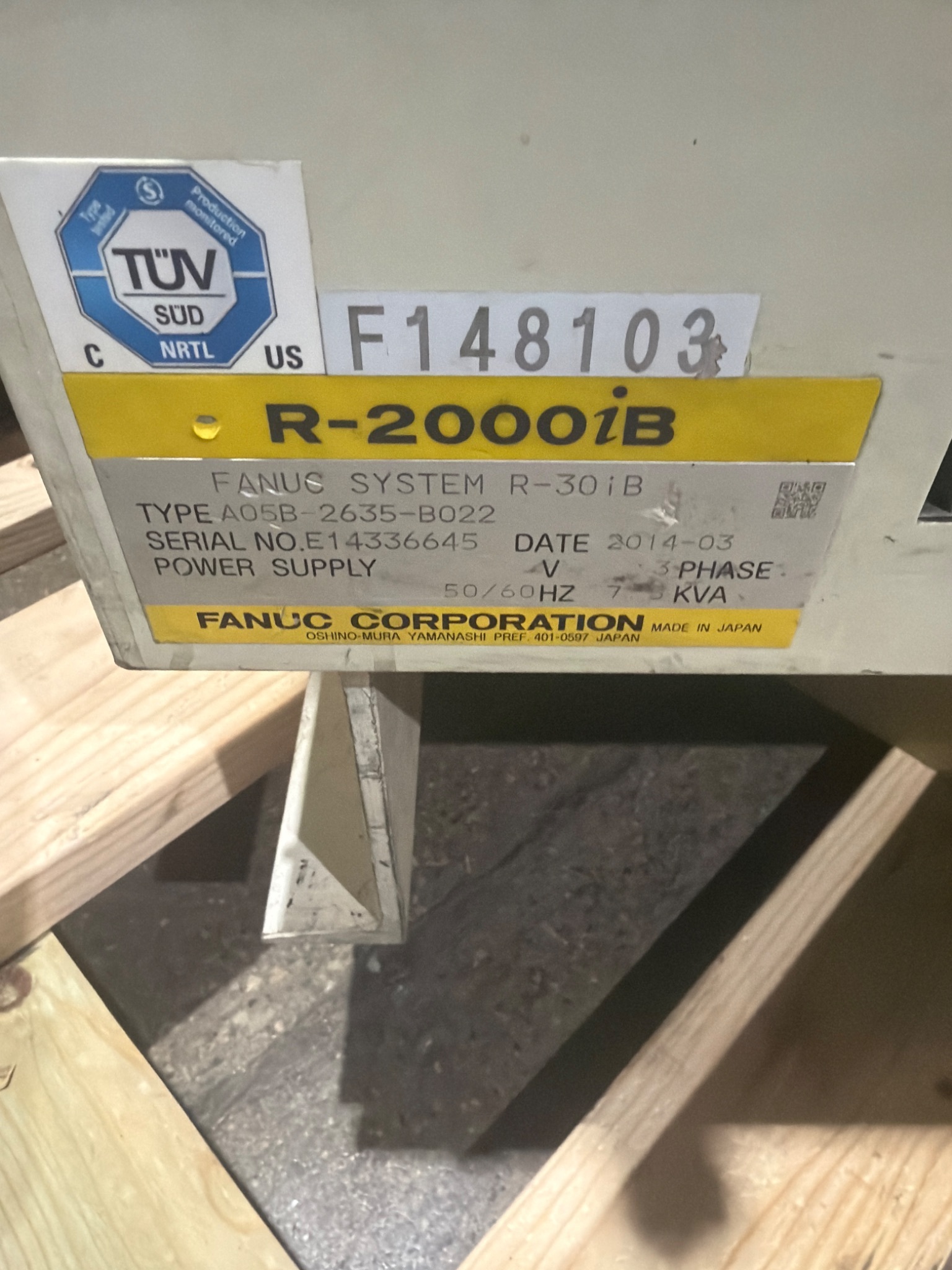 FANUC R‑2000iB/210F Complete w/ R‑30iB Controller USED 3