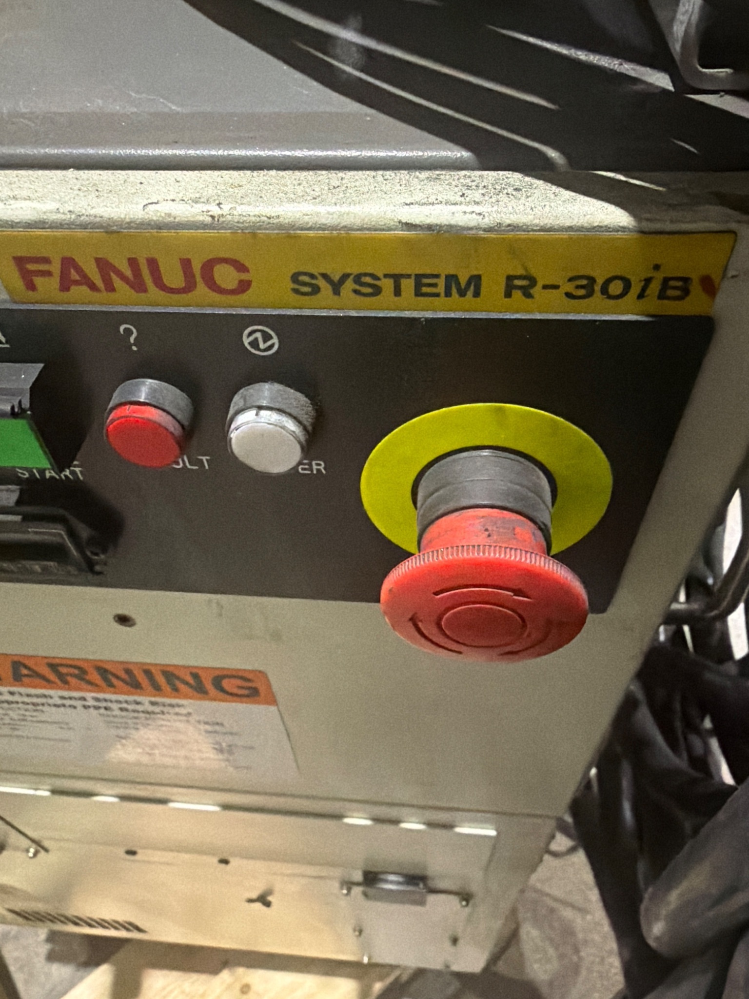 FANUC R‑2000iB/210F Complete w/ R‑30iB Controller USED 4