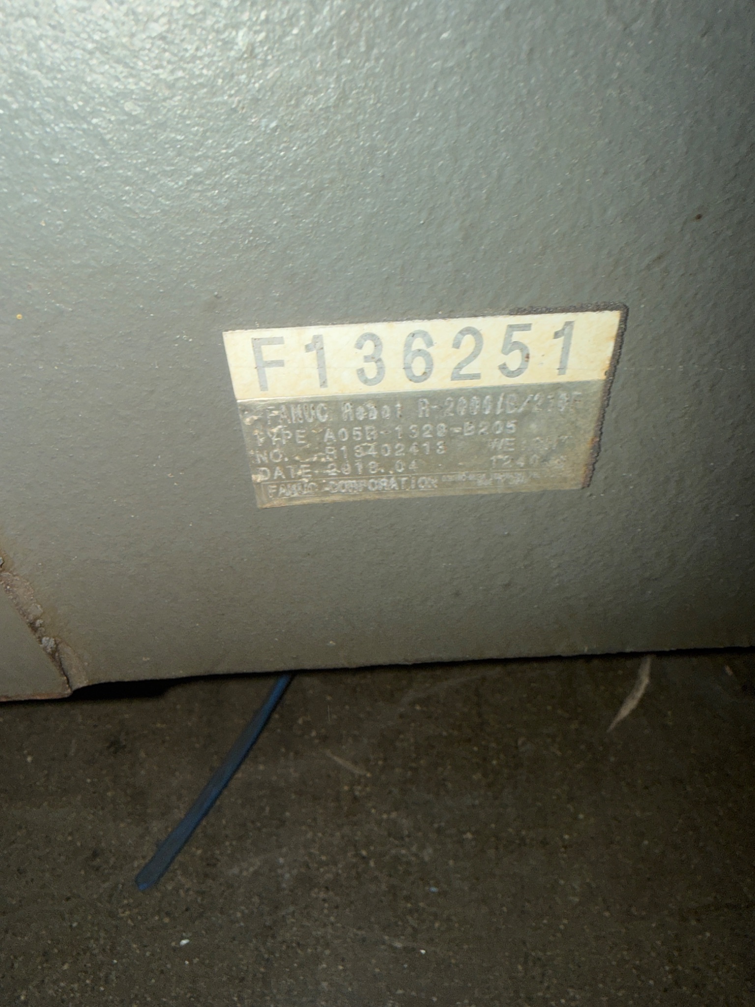 FANUC R‑2000iB/210F Complete w/ R‑30iB Controller USED 11