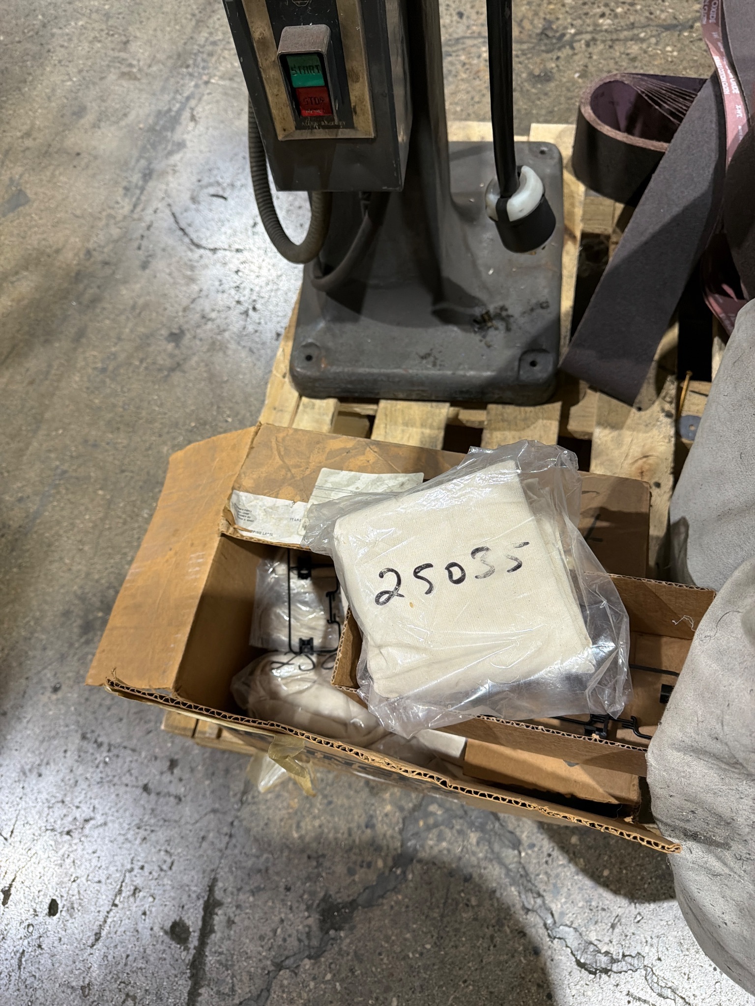 PORTER CABLE G4 4" x 48" Belt Grinder w/ Dust Collector USED 7