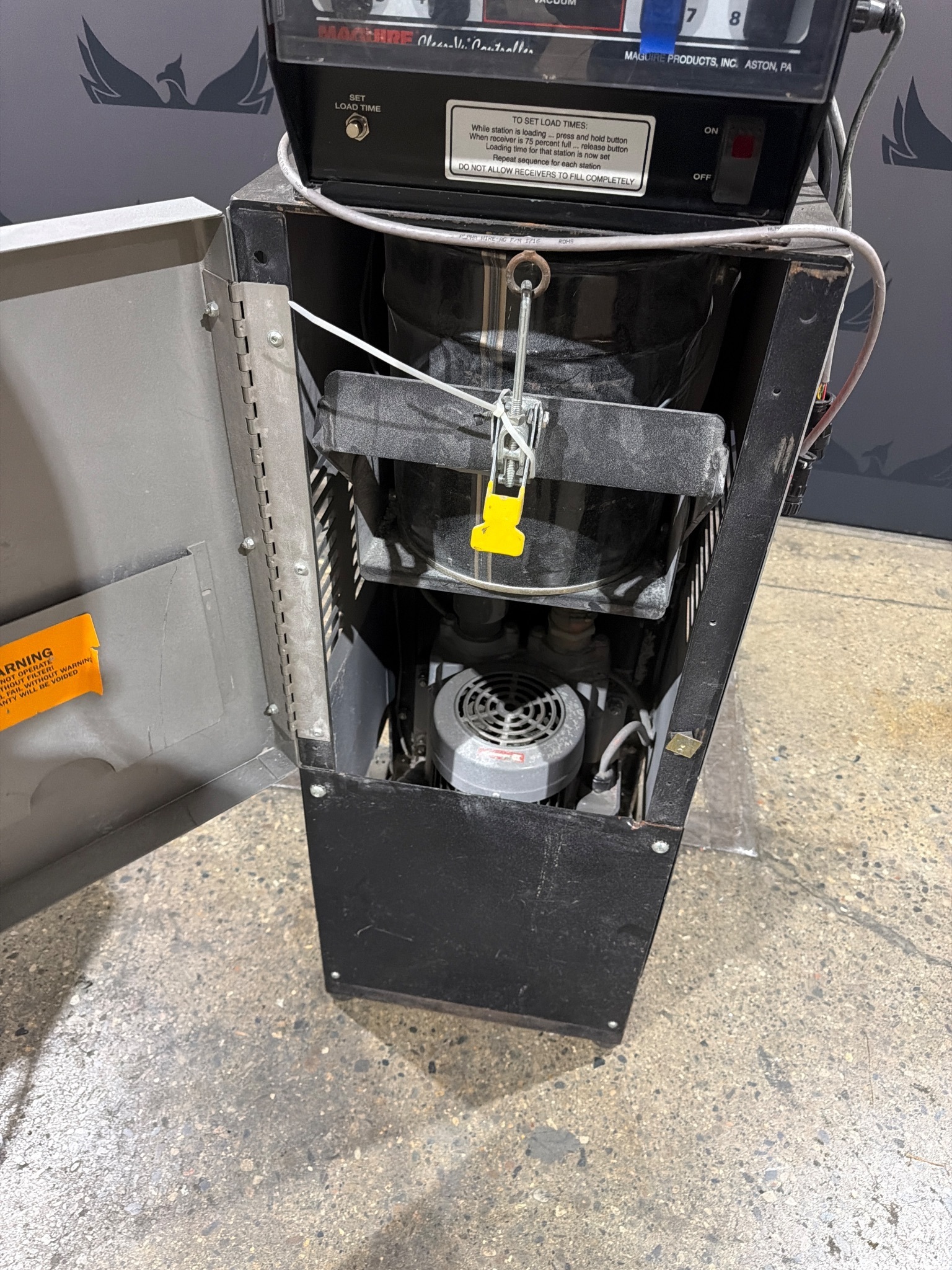 MAGUIRE MLS-580 CLEAR VU LOADING SYSTEM 5HP VACUUM LOADER USED 3