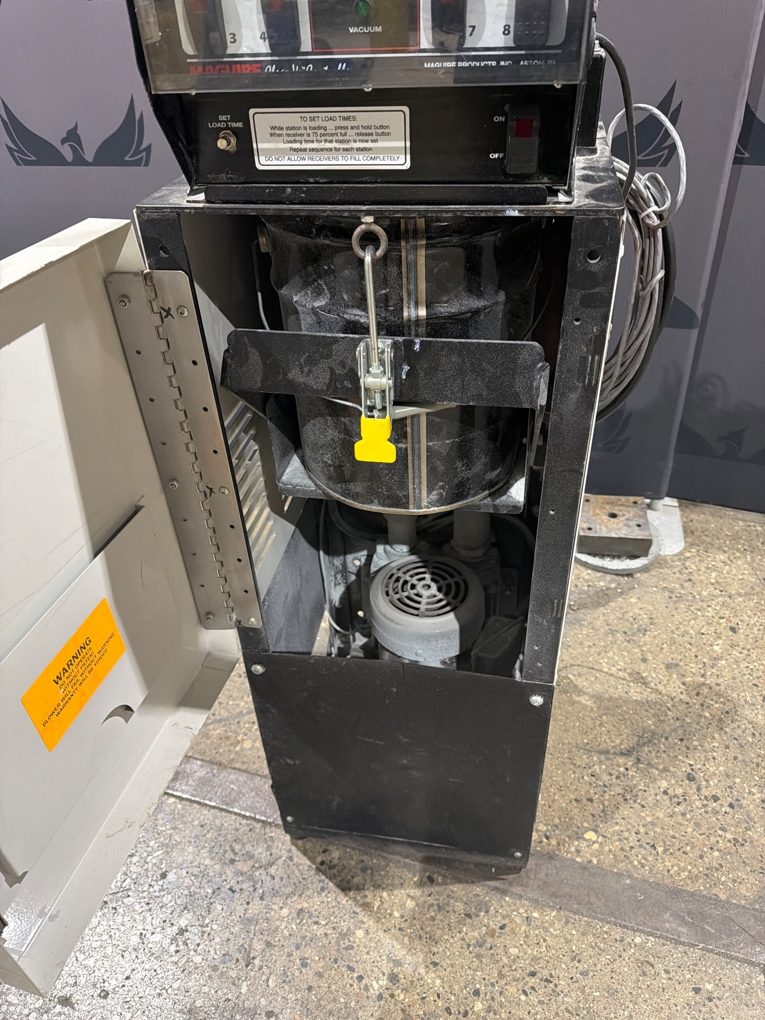 MAGUIRE MLS-2 CLEAR VU LOADING SYSTEM 2.5HP VACUUM LOADER USED 3