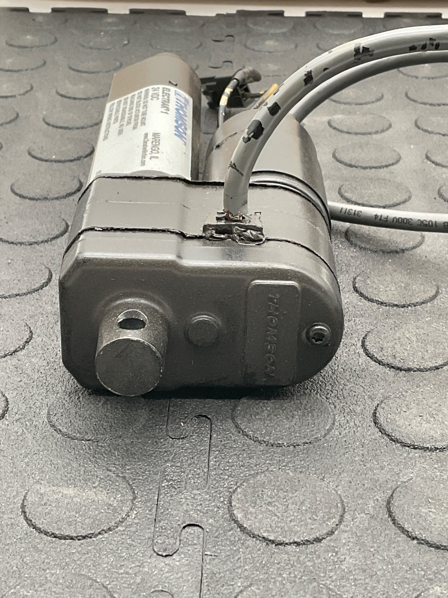 THOMSON SP24‑17A8‑02 Electrak 1 Linear Actuator USED 3