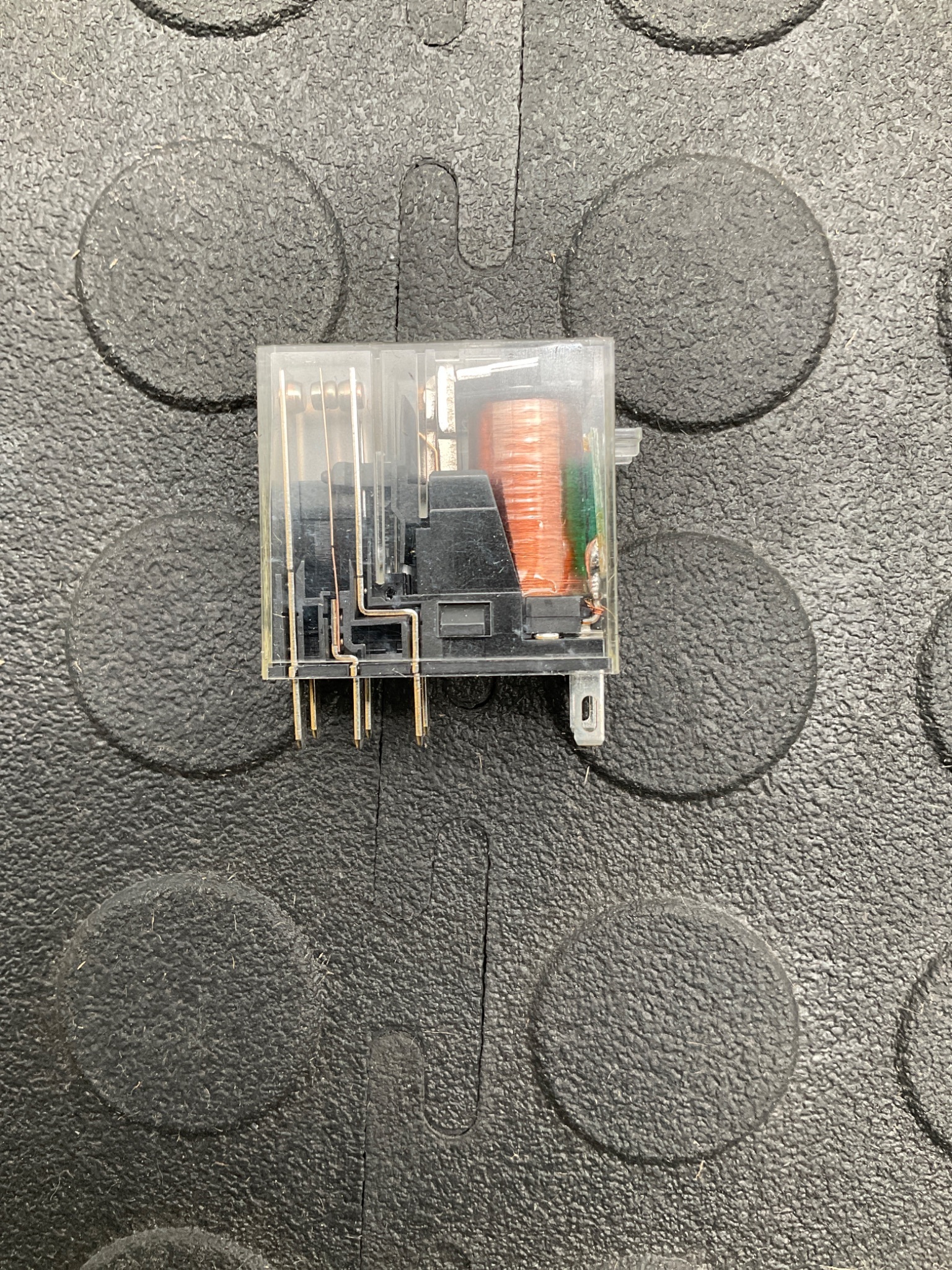 ALLEN BRADLEY 700‑HK32Z24‑4 5A General Purpose Relay NEW 3