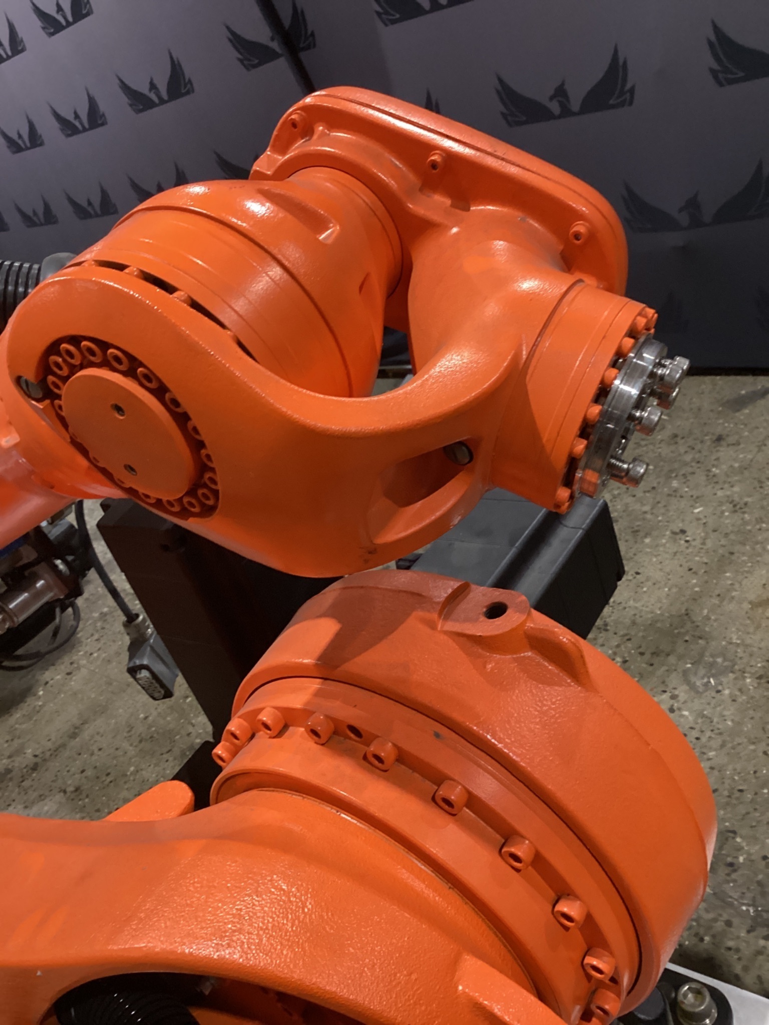 KUKA KR 20 R1810‑2/SEL CYBERTECH‑2 Robot w/ KR C4 Controller USED 2