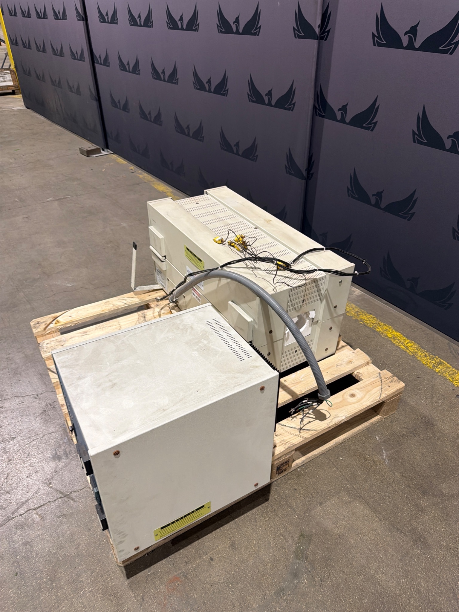 LINDBERG Blue M HTF55347C 1200°C Tube Furnace w/ CC58434PBC Control Console USED 1