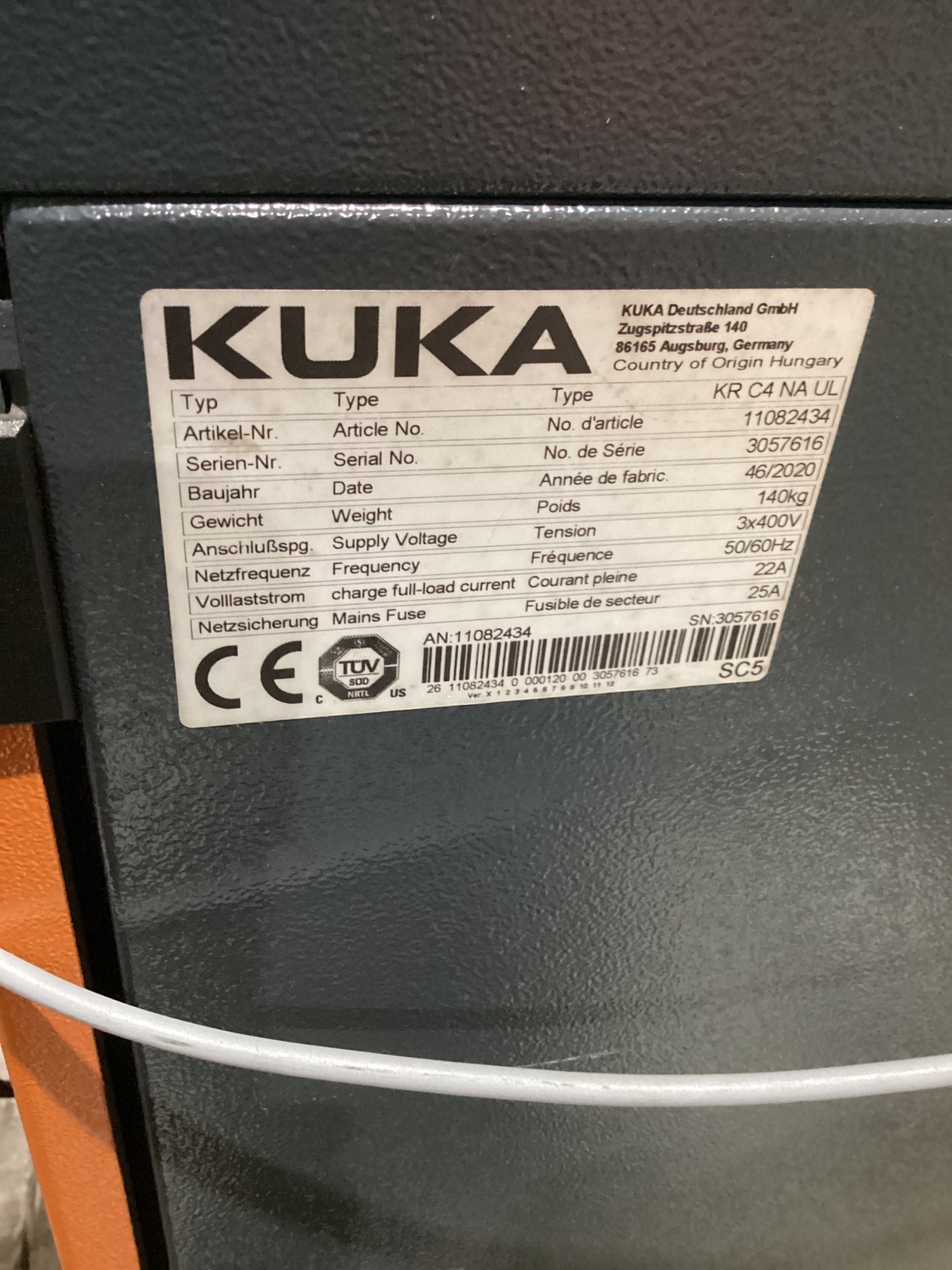KUKA KR 20 R1810‑2/SEL CYBERTECH‑2 Robot w/ KR C4 Controller USED 7