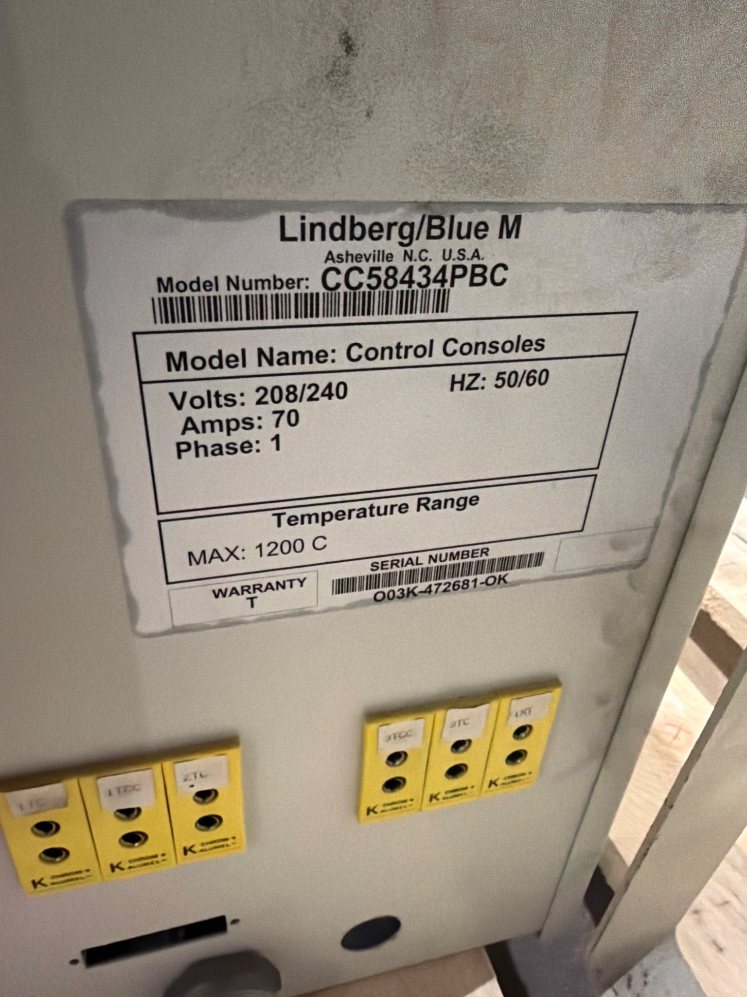 LINDBERG Blue M HTF55347C 1200°C Tube Furnace w/ CC58434PBC Control Console USED 5