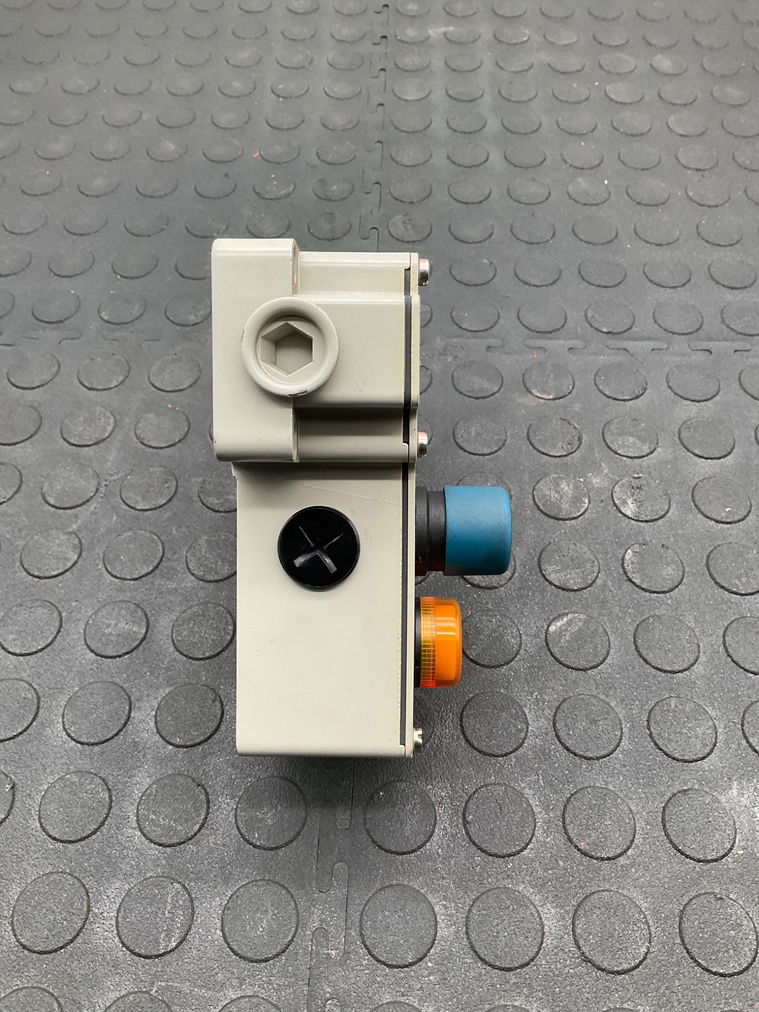 TELEMECANIQUE XY2 CE1A396 Rope Pull Switch USED 3