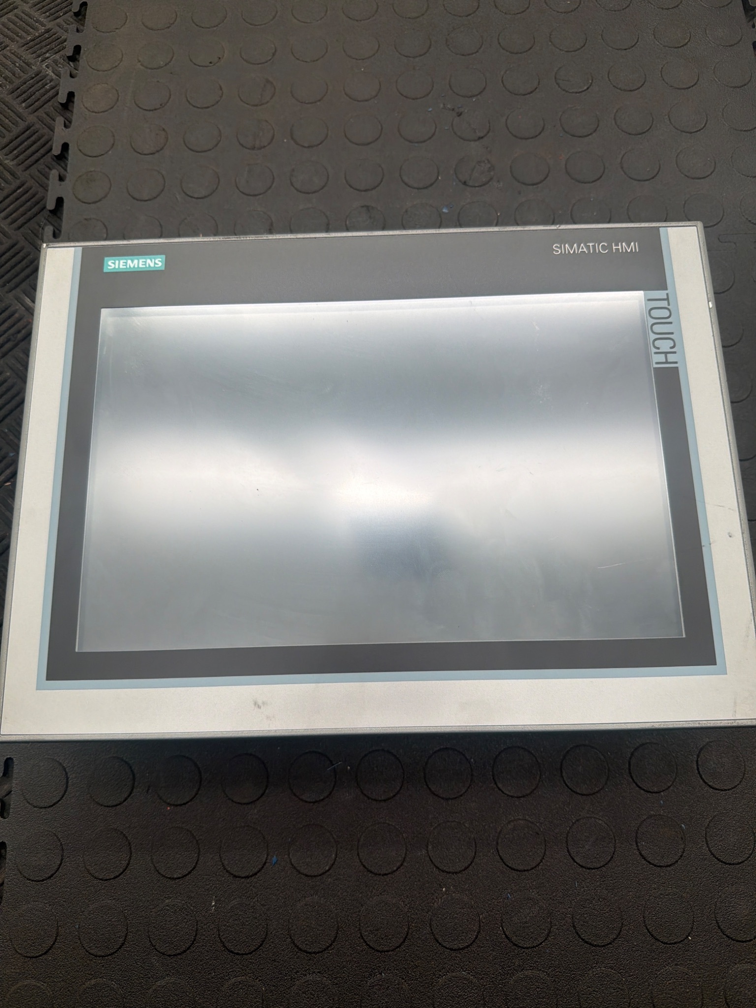 SIEMENS 6AV2 124‑0MC01‑0AX0 SIMATIC TP1200 Comfort HMI USED 0