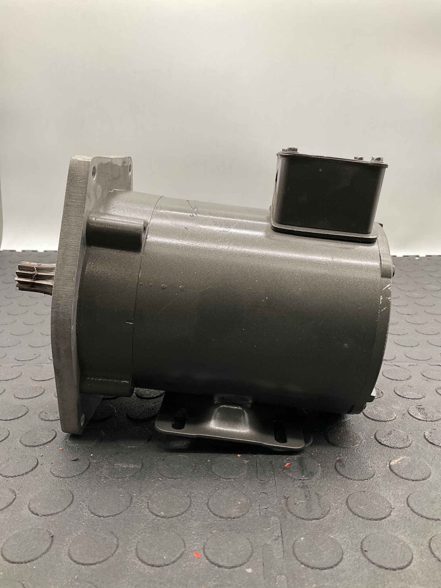 EMS GROUP MR4262 1.5 HP 230V 3‑Phase Motor USED 2