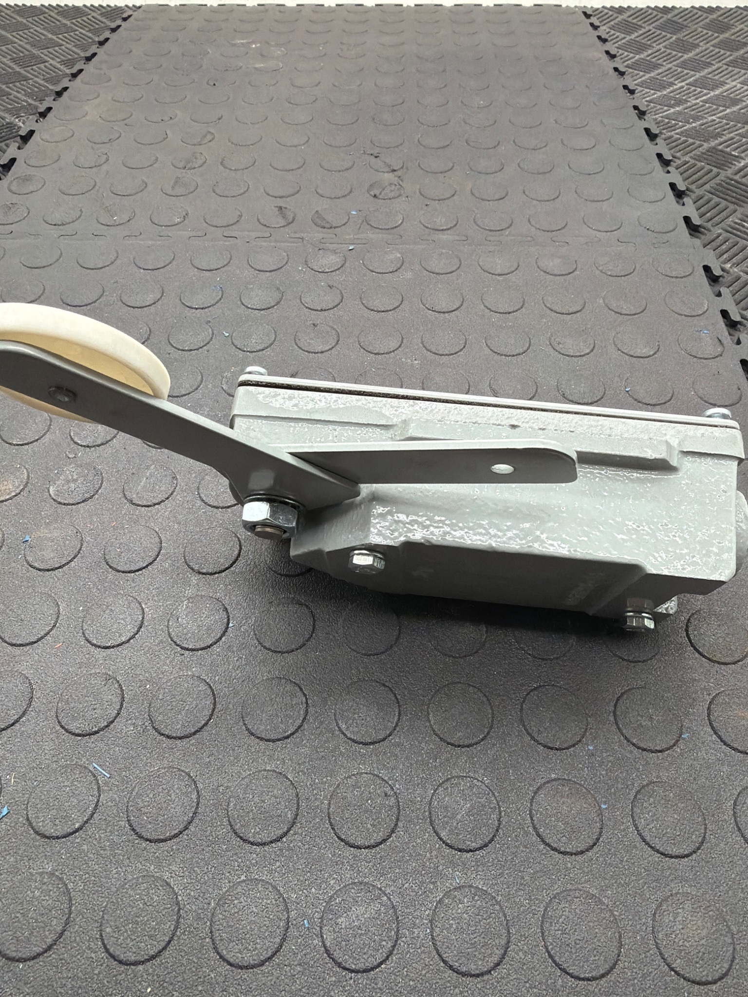 COURION QGS Elevator Gate Switch USED 2