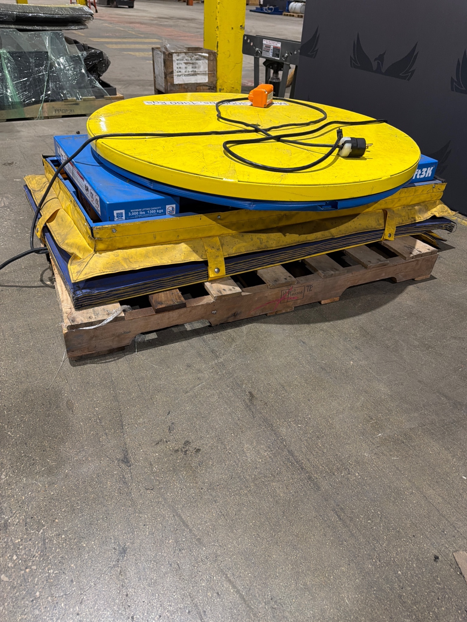 BISHAMON OPTIMUS L3K‑TT Pallet Positioner USED 2
