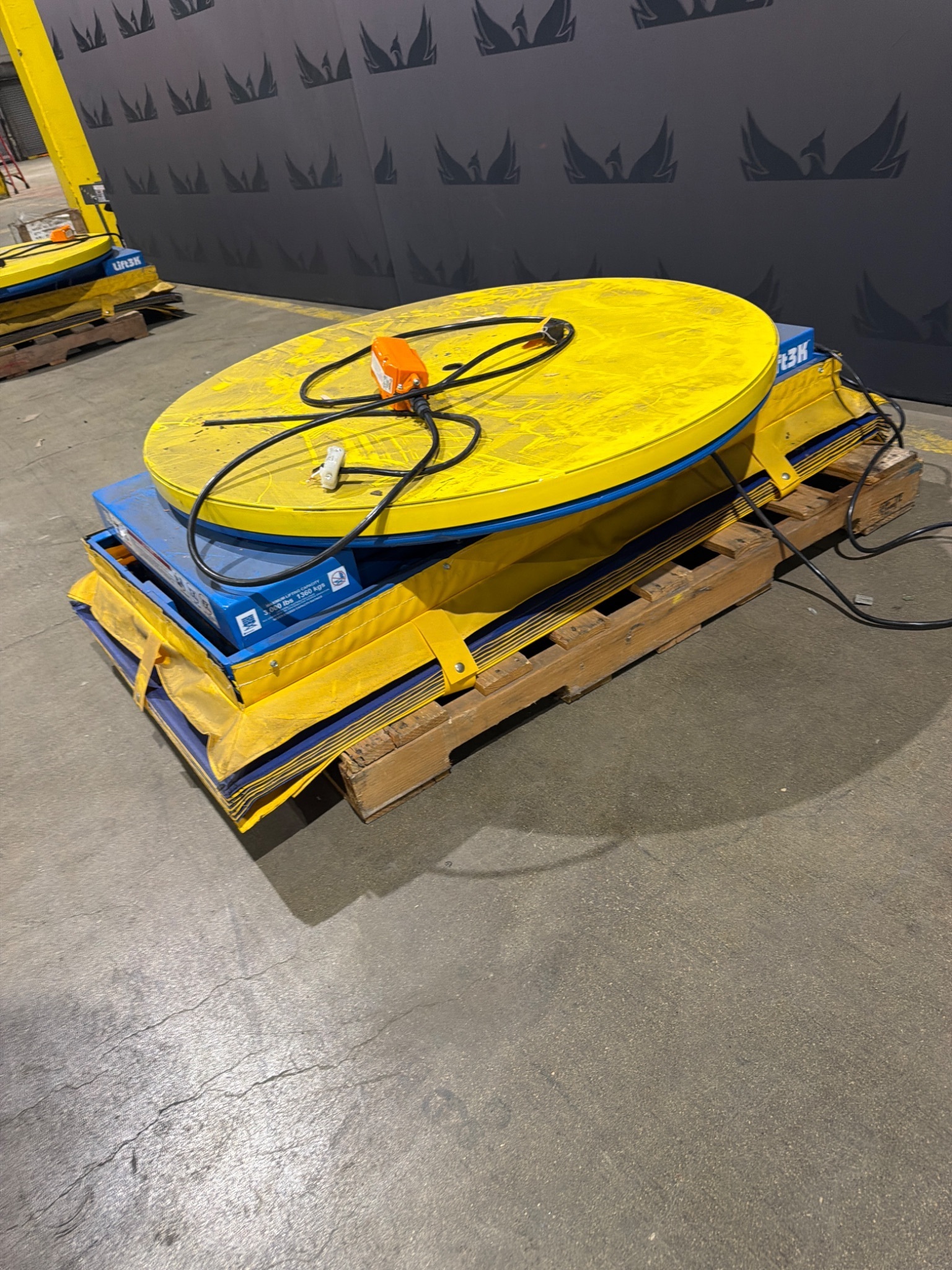 BISHAMON OPTIMUS L3K‑TT Pallet Positioner USED 2