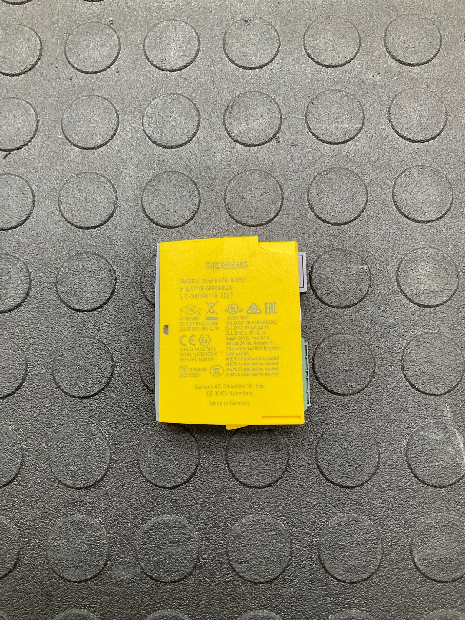 SIEMENS 6ES7136-6DB00-0CA0 SIMATIC ET 200SP Digital Output Module USED 1