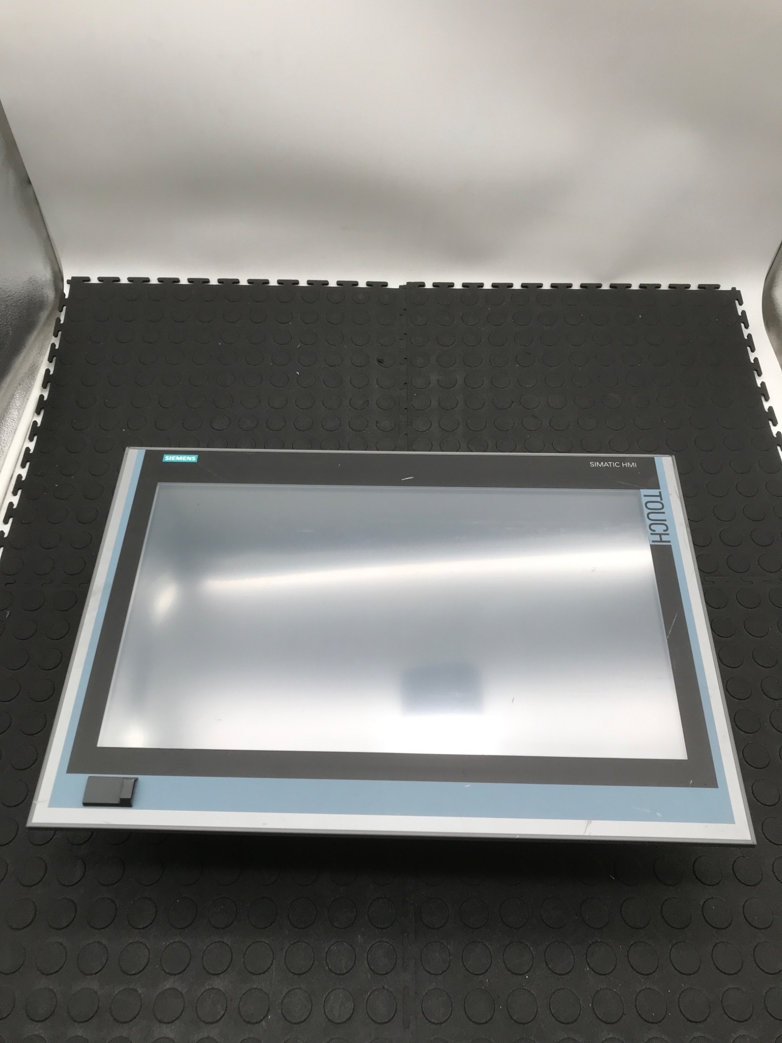 SIEMENS 6AV7260-2GM41-0BX6 SIMATIC IPC677D 22" Touch Panel USED 0