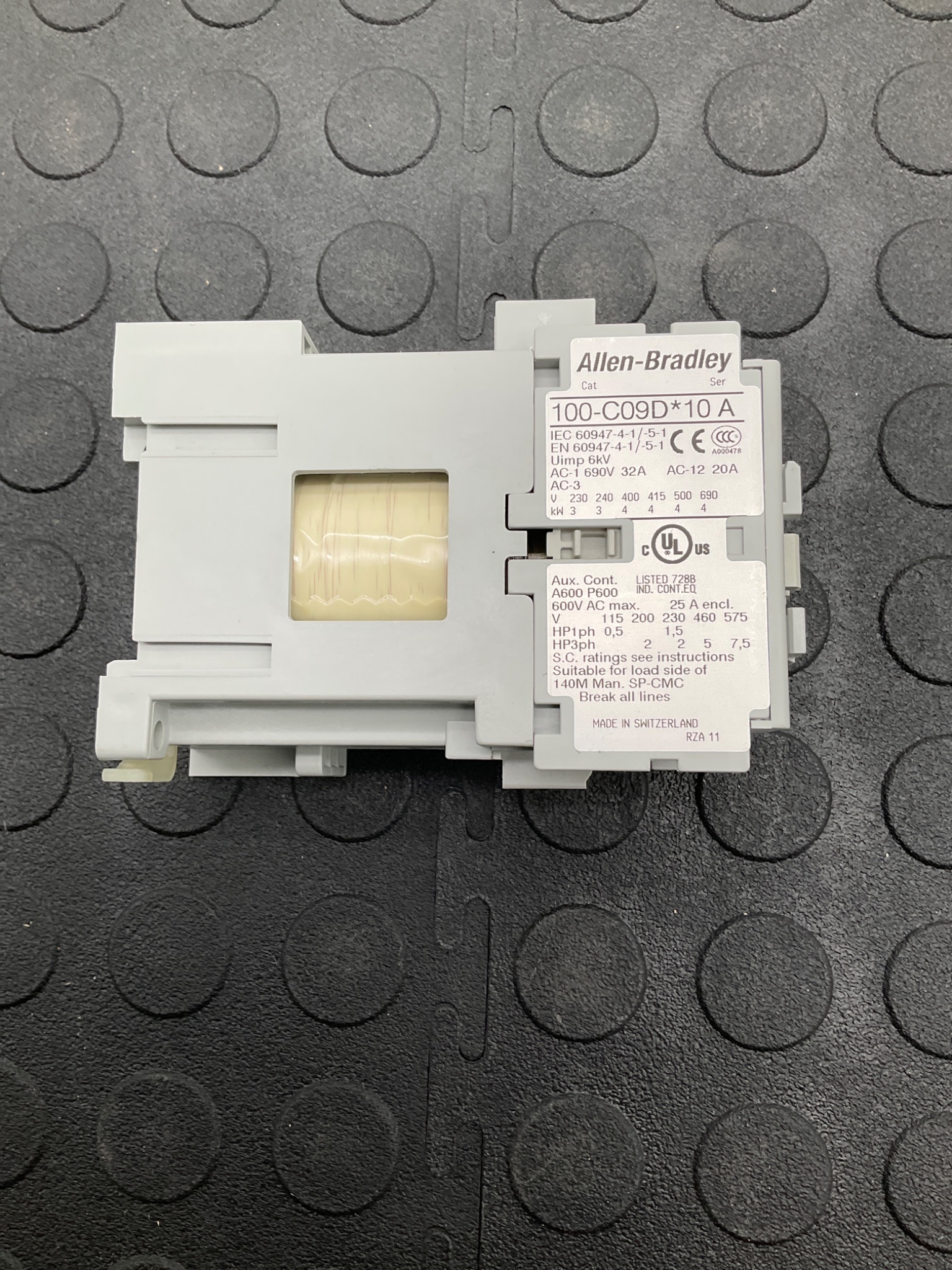 ALLEN BRADLEY 100-C09DJ10 Contactor NEW 1