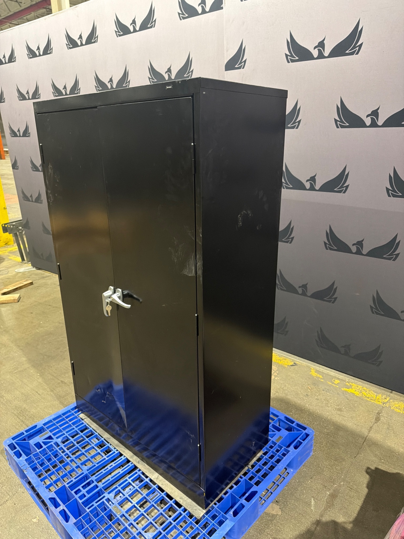 TENNSCO Black 5-Shelf Storage Cabinet w/ keys USED 2