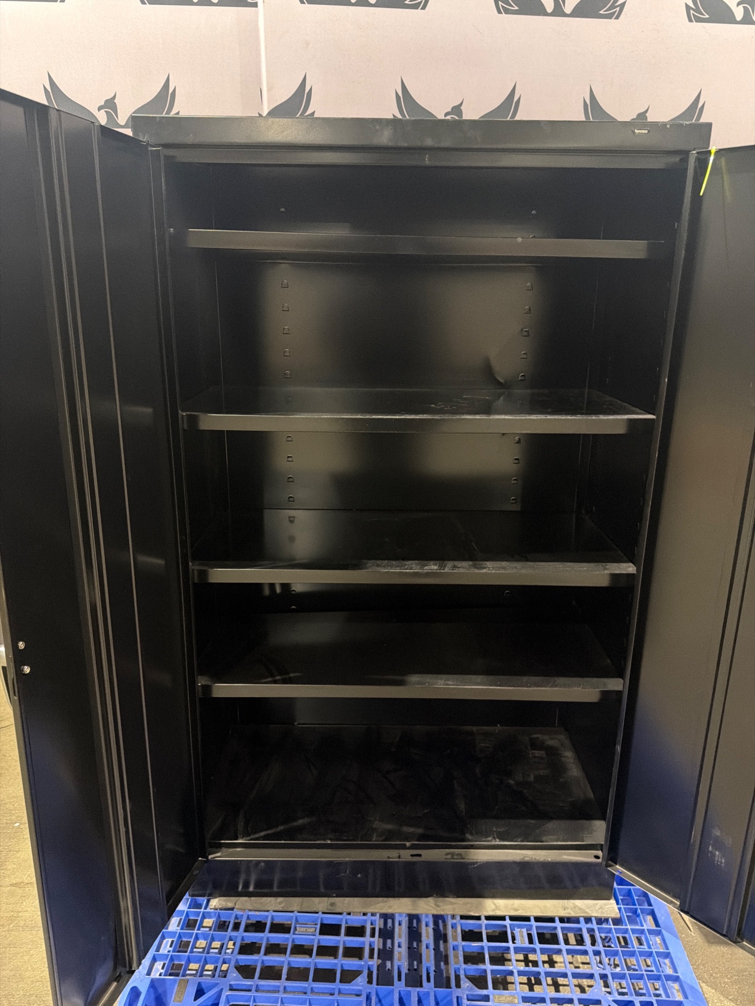 TENNSCO Black 5-Shelf Storage Cabinet w/ keys USED 4