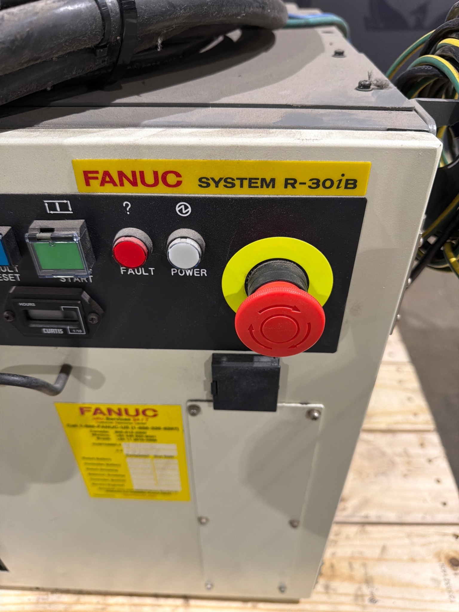 FANUC M‑10iA/12 Complete w/ R‑30iB Controller USED 1