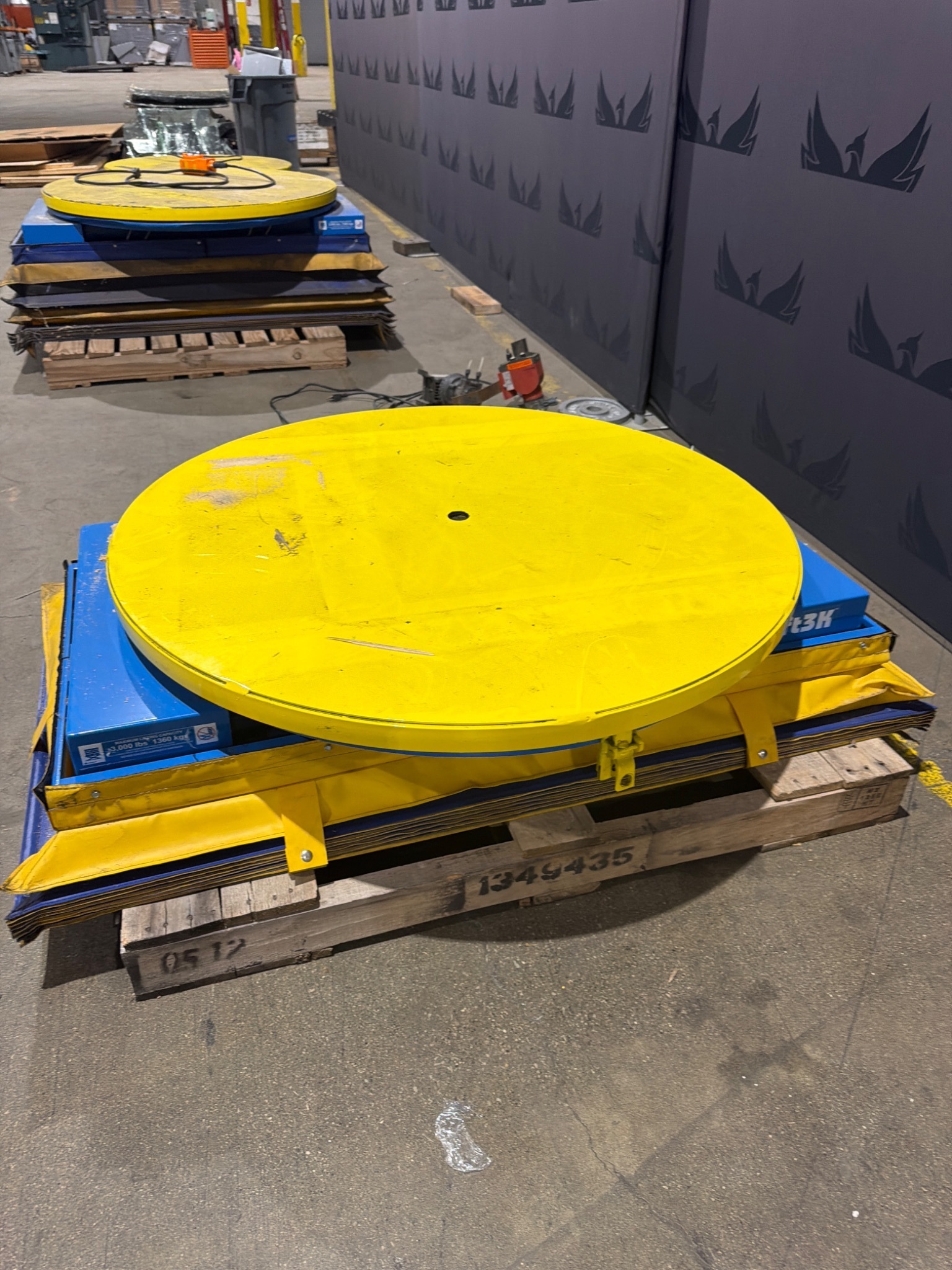 BISHAMON OPTIMUS L3K‑TT 3000lbs Pallet Positioner USED 3