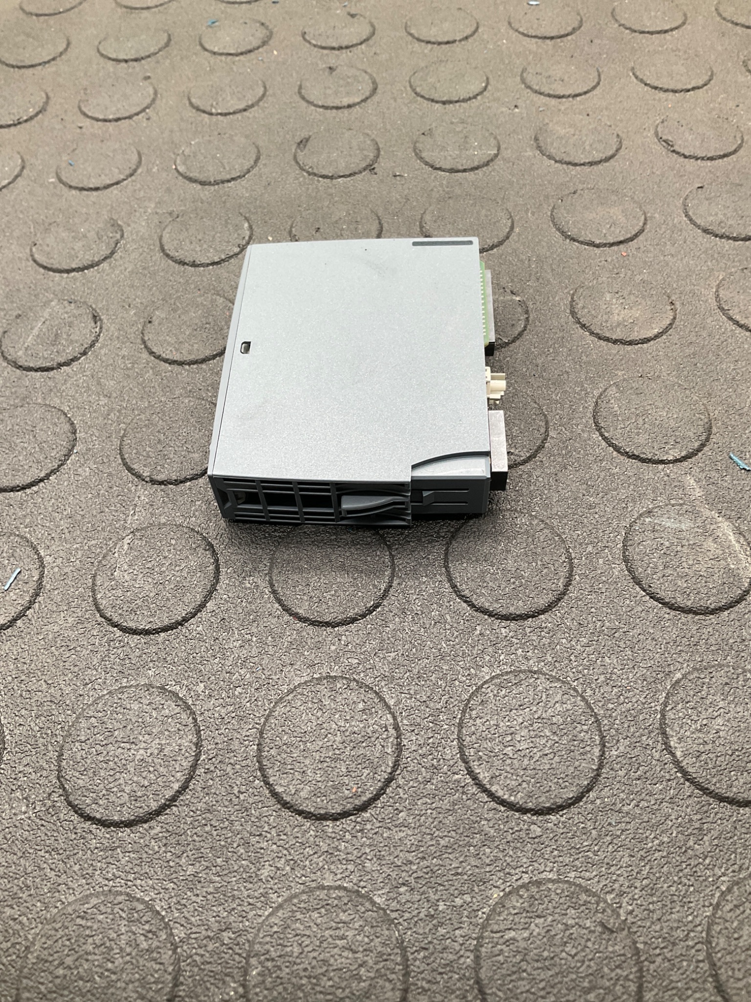 SIEMENS 6ES7131‑6BH01‑0BA0 SIMATIC S7 Digital Input Module USED 3