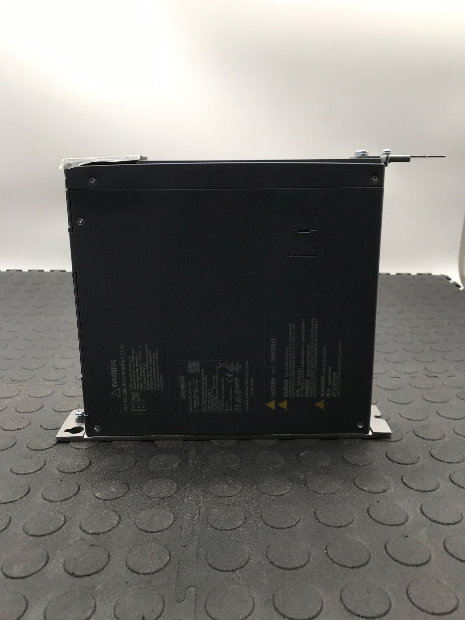 SIEMENS 6SL3210‑5HE10‑8UF0 SINAMICS S210 Servo Drive NEW 2