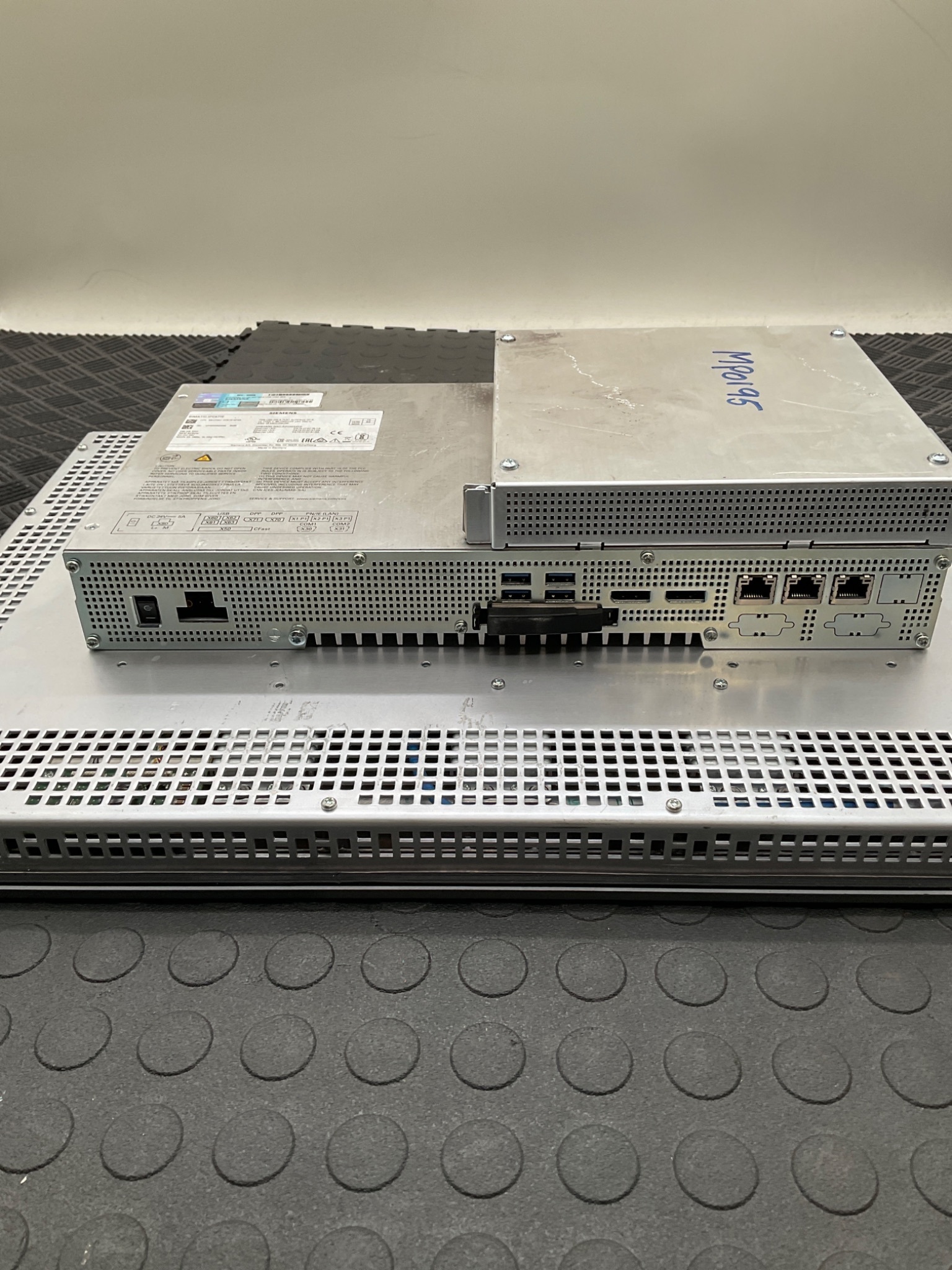 SIEMENS 6AV7241‑7EB18‑0FA0 SIMATIC IPC477E 22" Touch Panel PC USED 2
